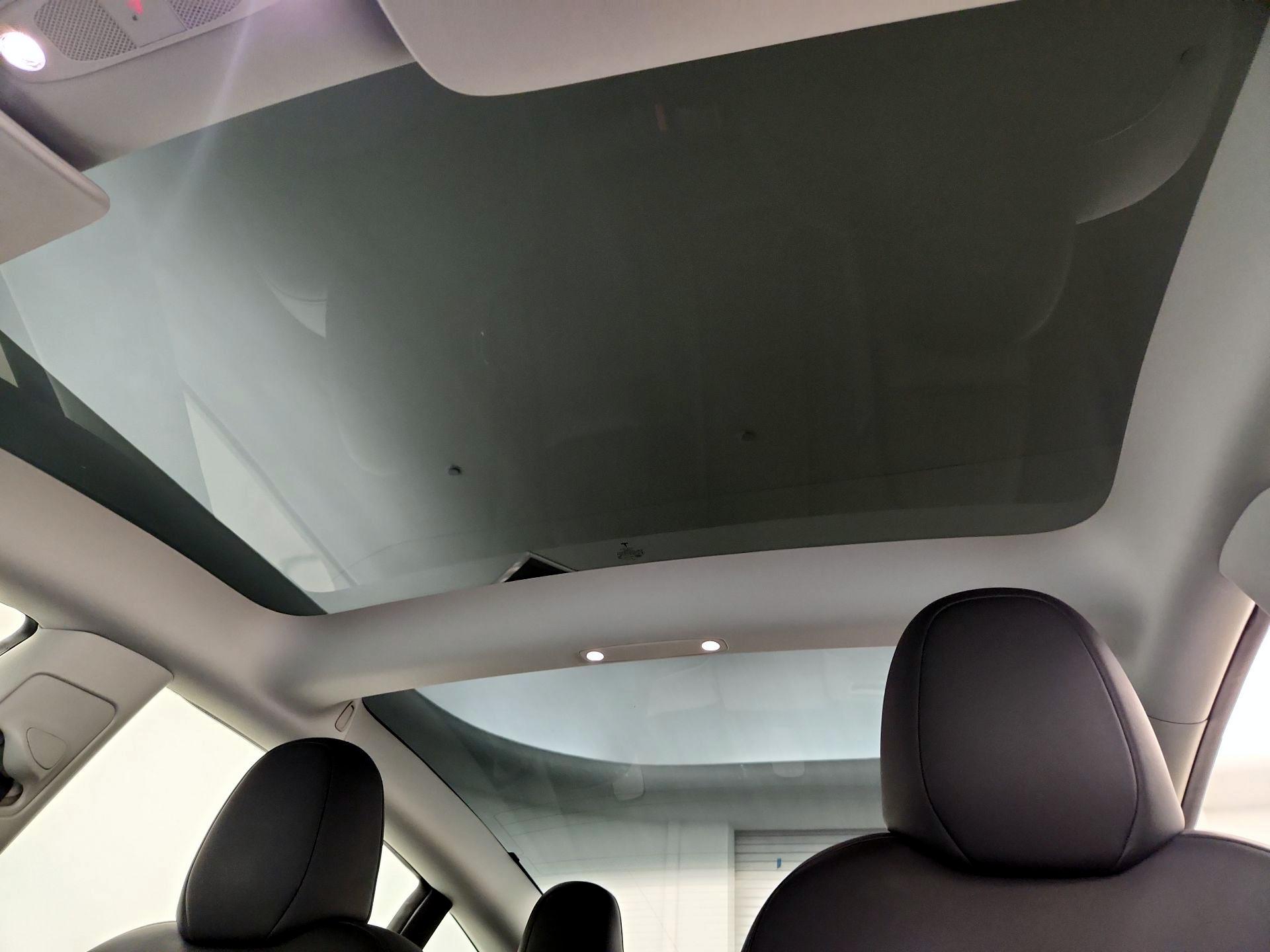 Thumbnail: 2023 Tesla Model 3 - 19