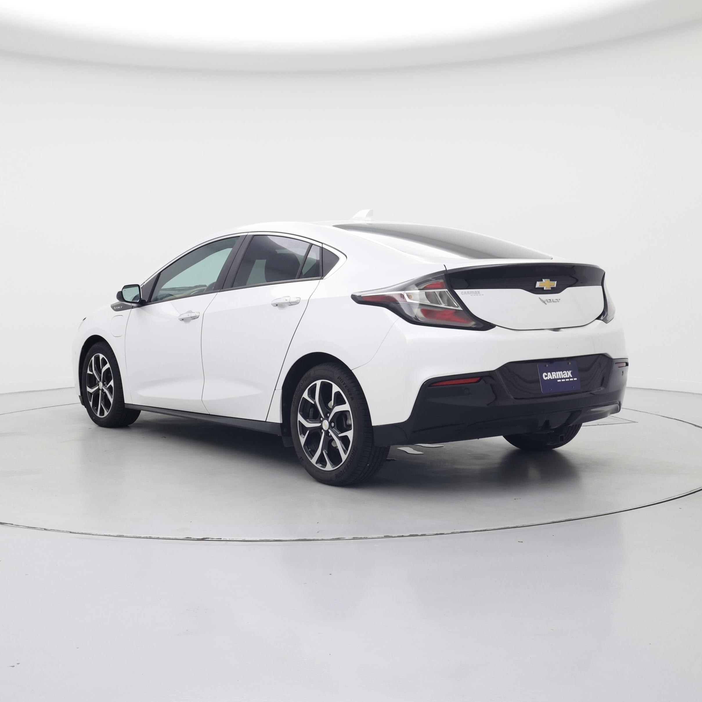 Thumbnail: 2017 Chevrolet Volt - 2