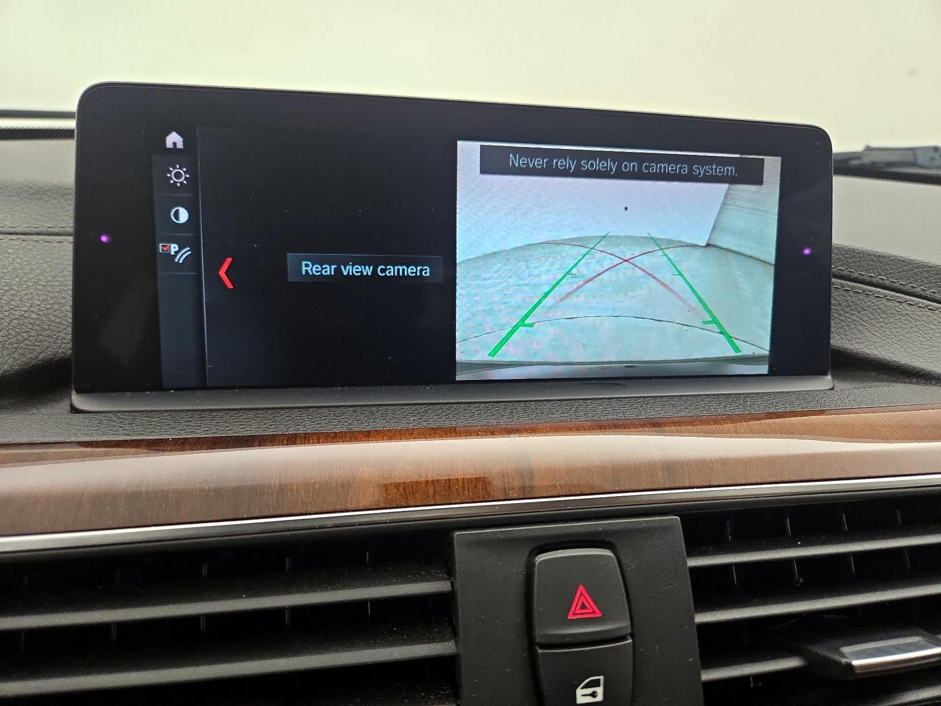 Thumbnail: 2018 BMW 3 Series - 15