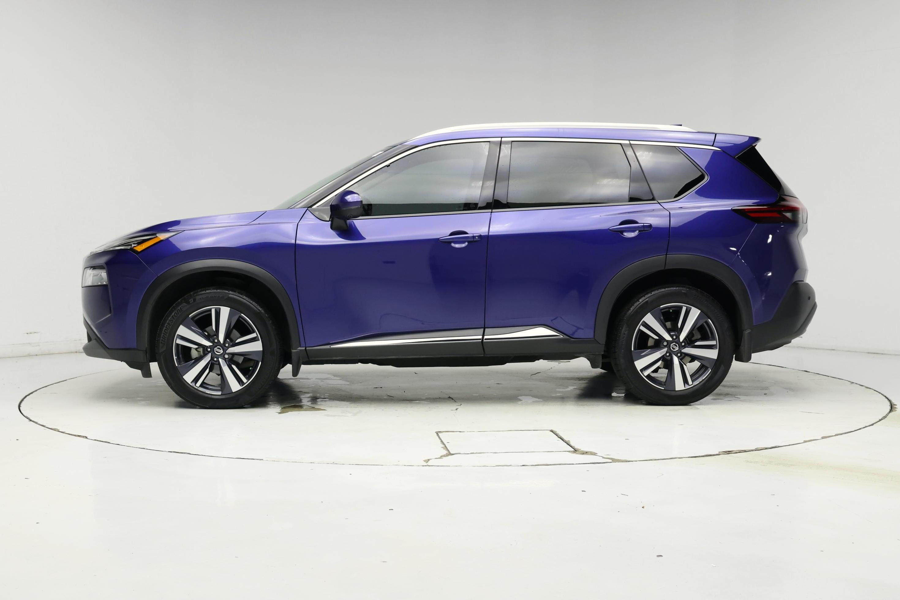 Thumbnail: 2021 Nissan Rogue - 3