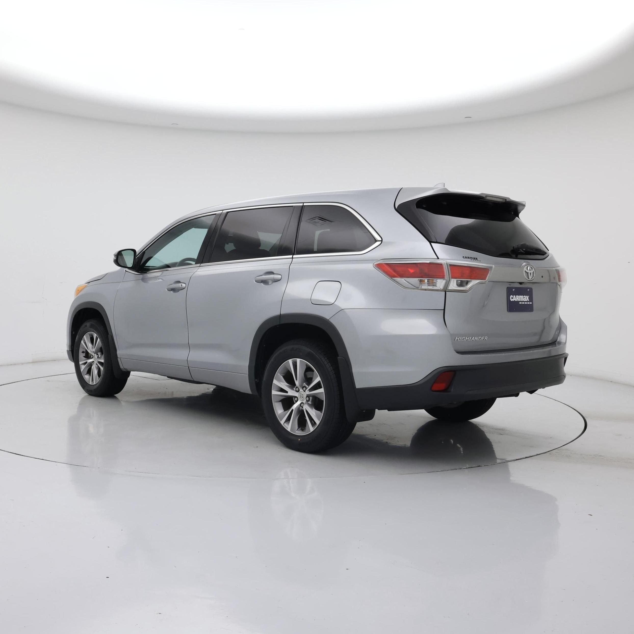 Thumbnail: 2015 Toyota Highlander - 2