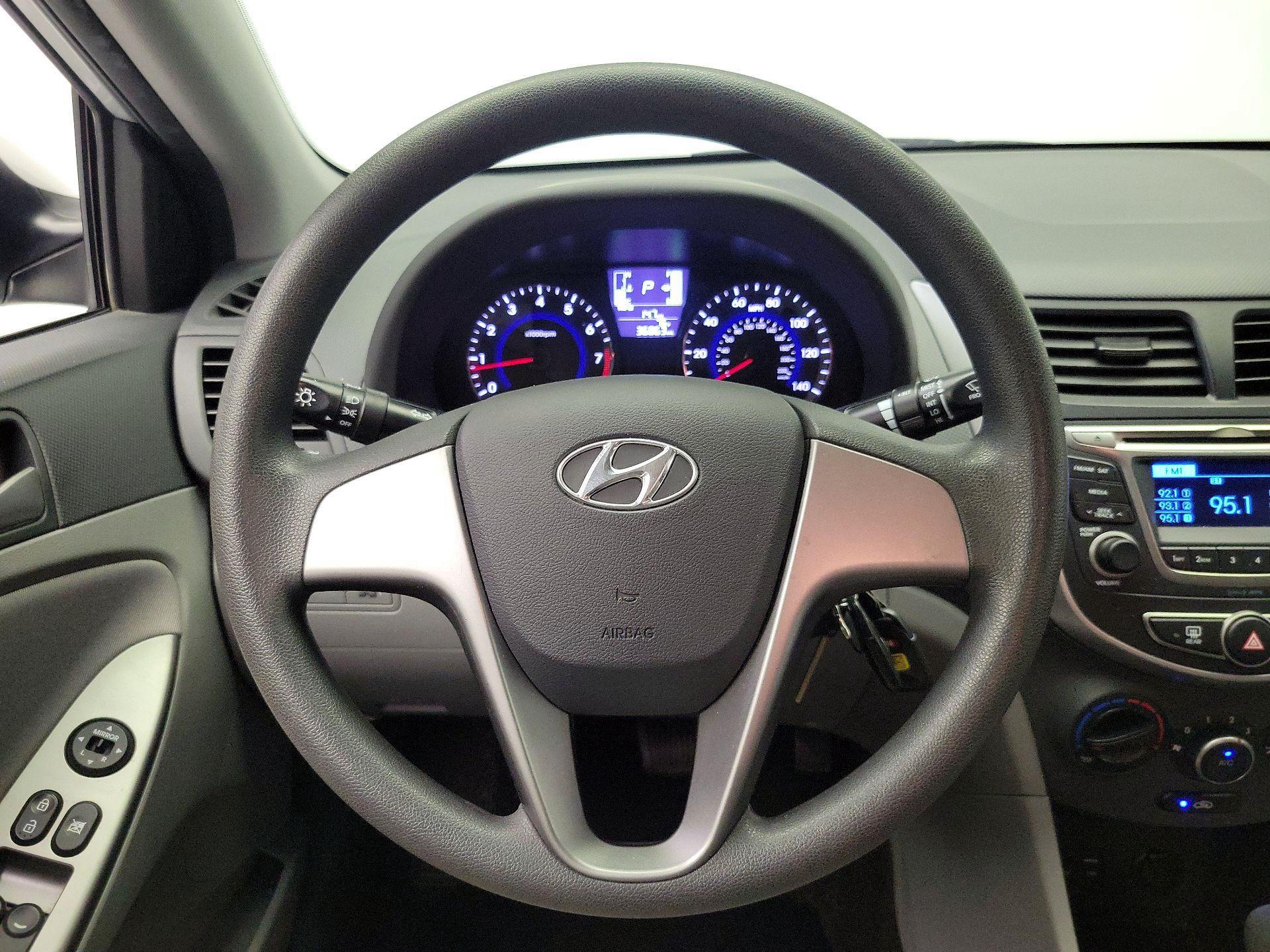Thumbnail: 2016 Hyundai Accent - 10