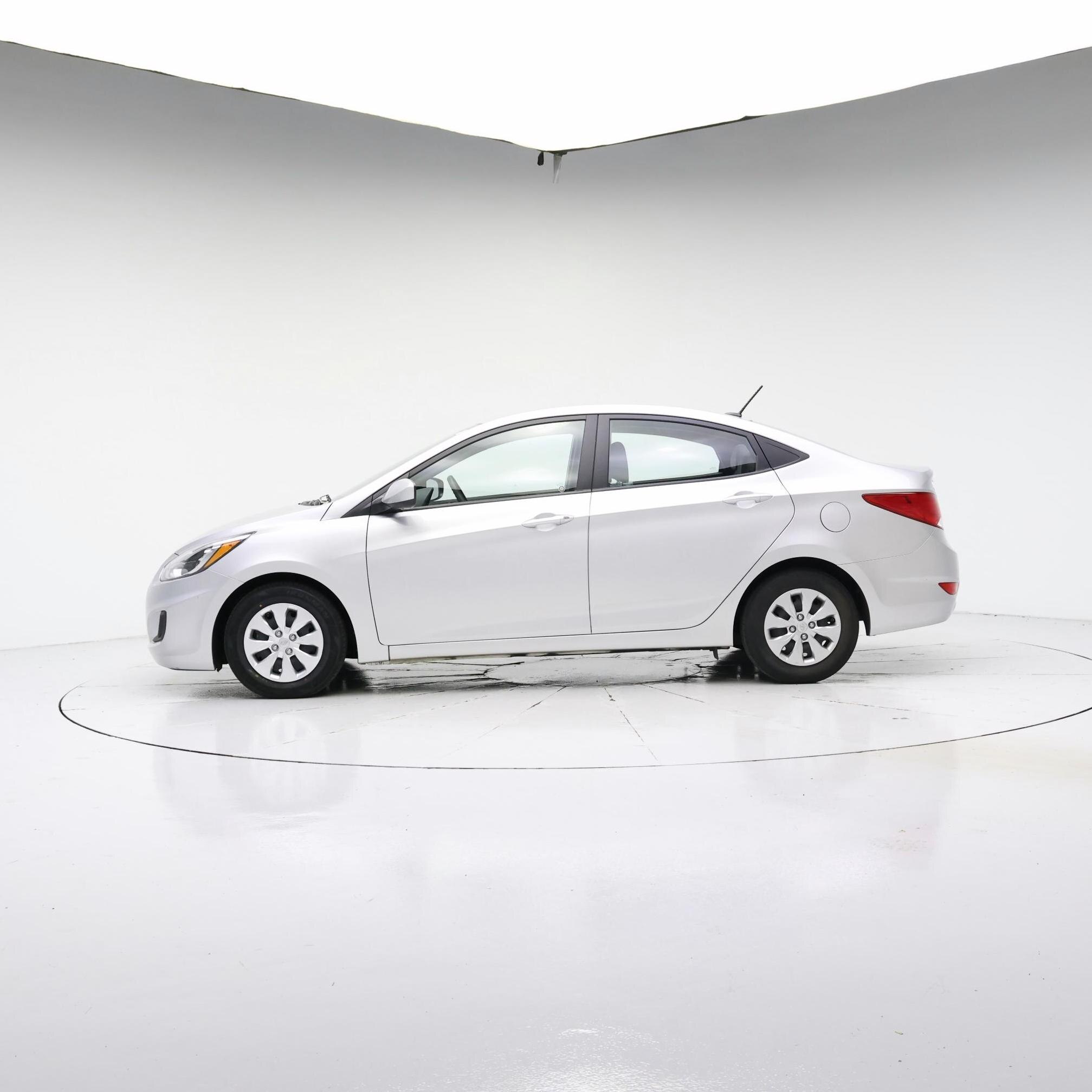 Thumbnail: 2016 Hyundai Accent - 3