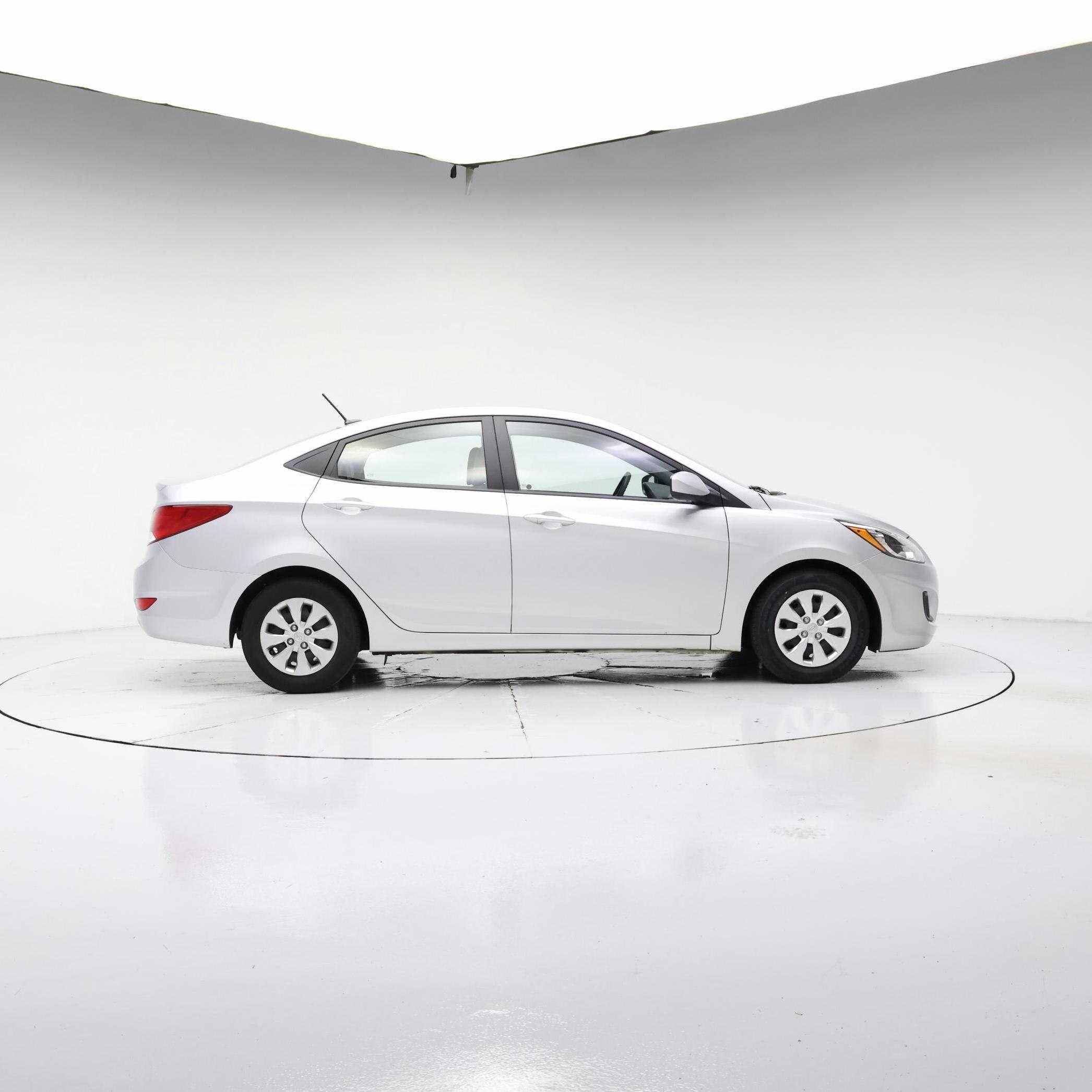 Thumbnail: 2016 Hyundai Accent - 7
