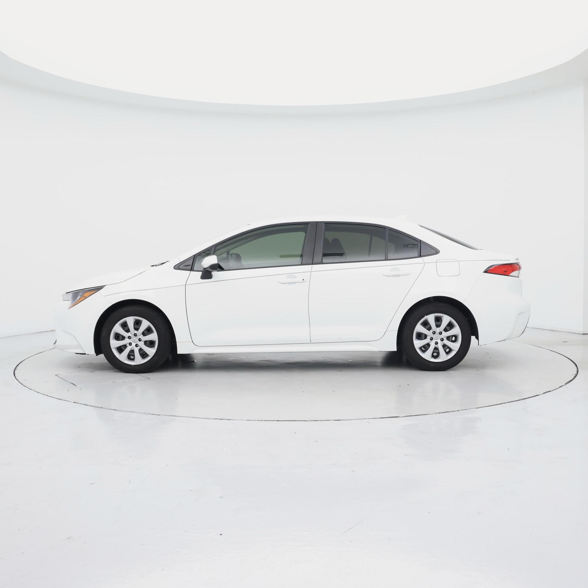 Thumbnail: 2022 Toyota Corolla - 3
