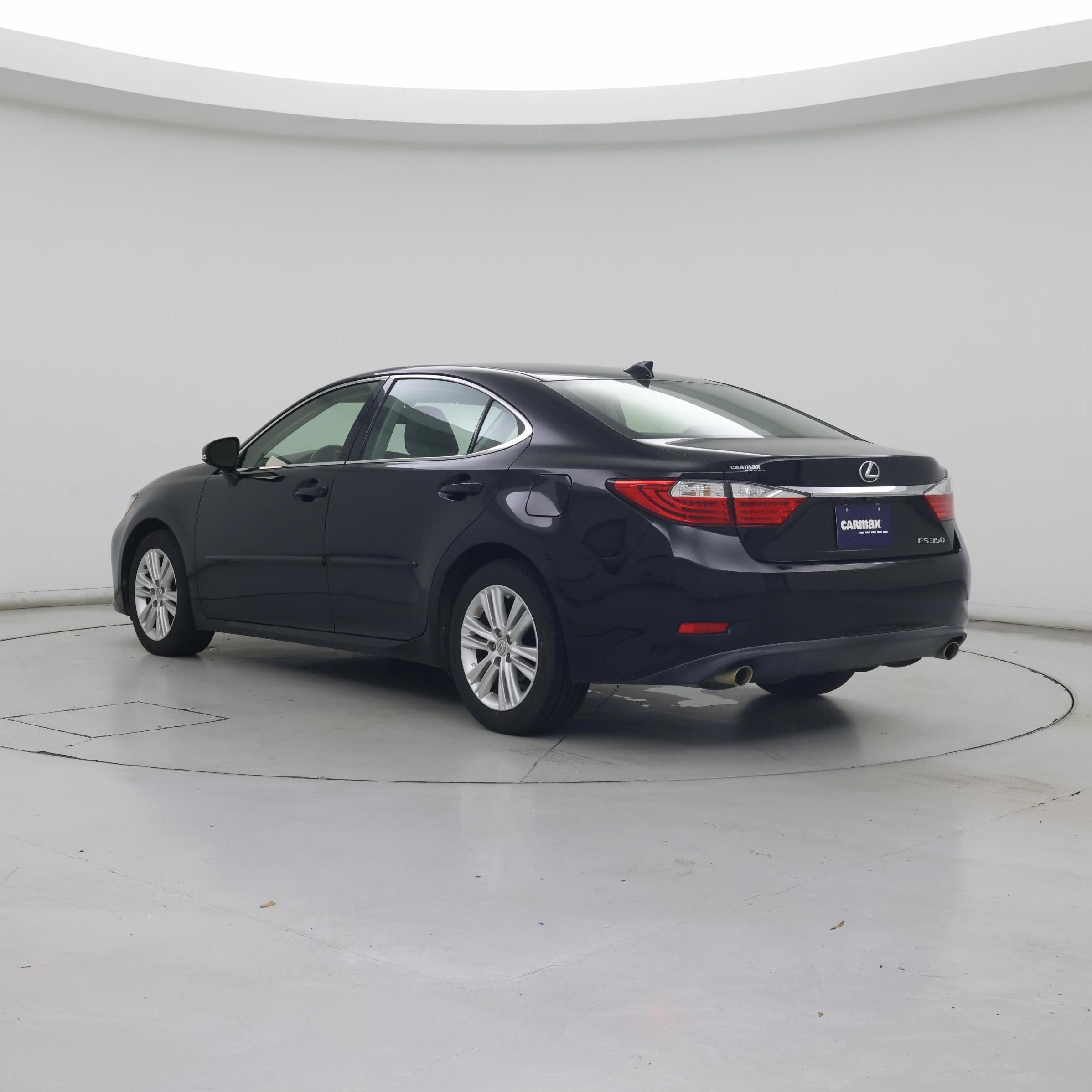 Thumbnail: 2015 Lexus ES - 2