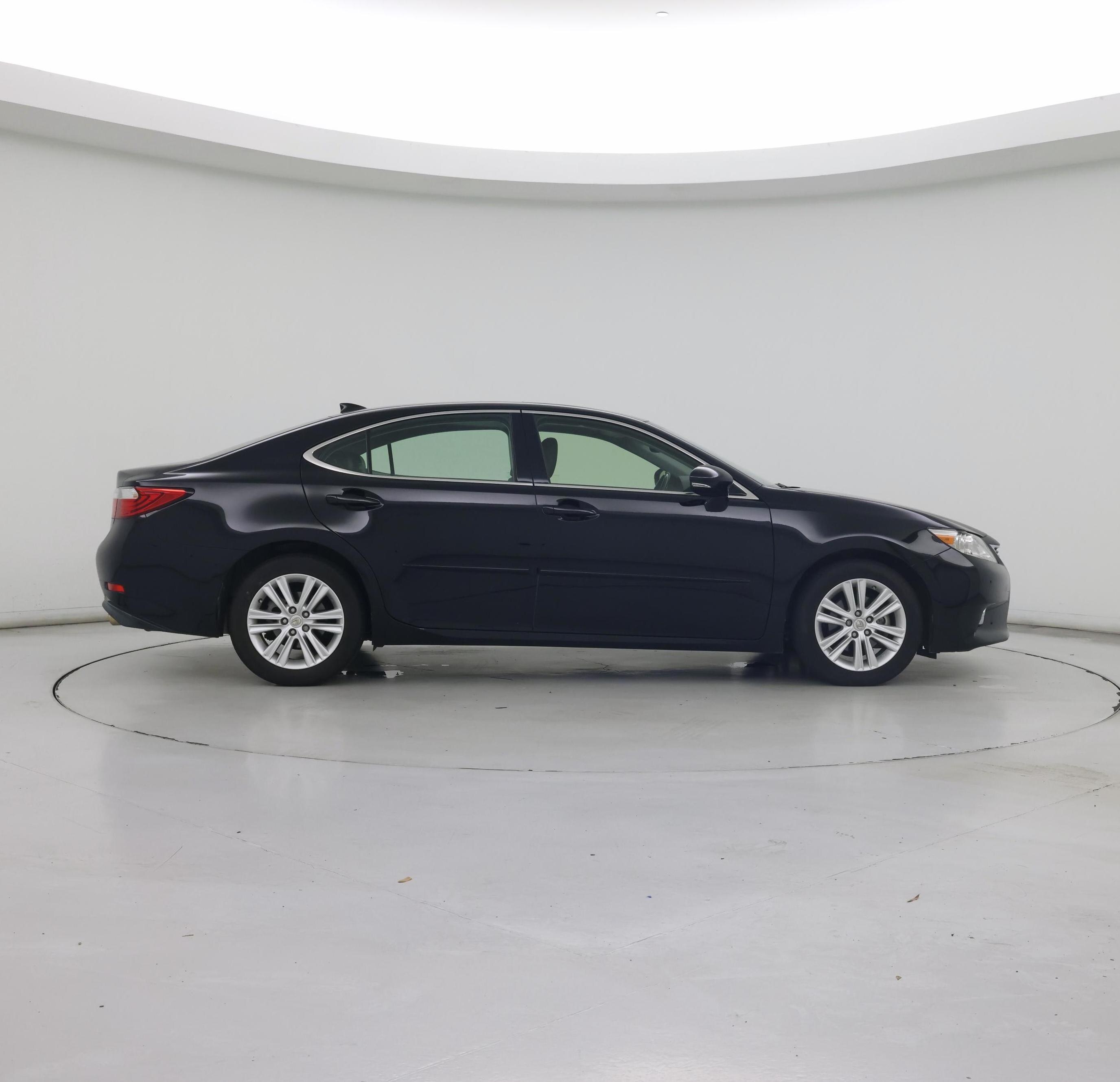 Thumbnail: 2015 Lexus ES - 7