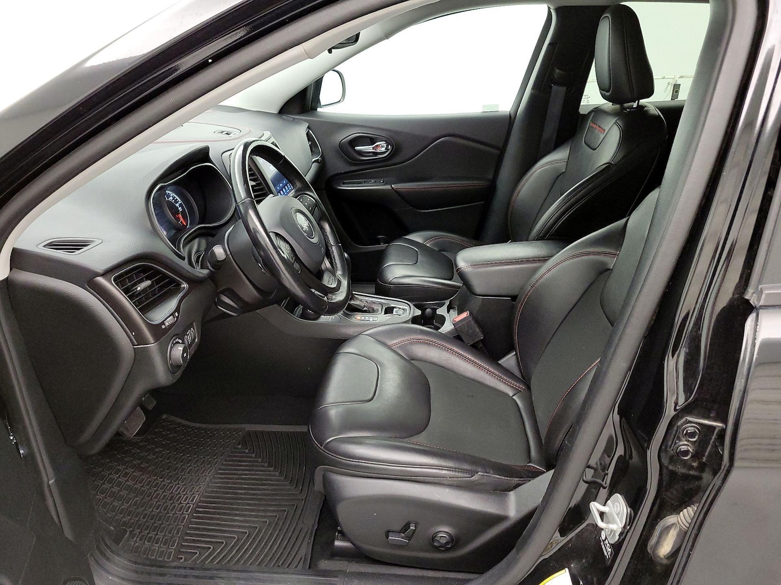 2021 Jeep Cherokee Trailhawk - Photo 12