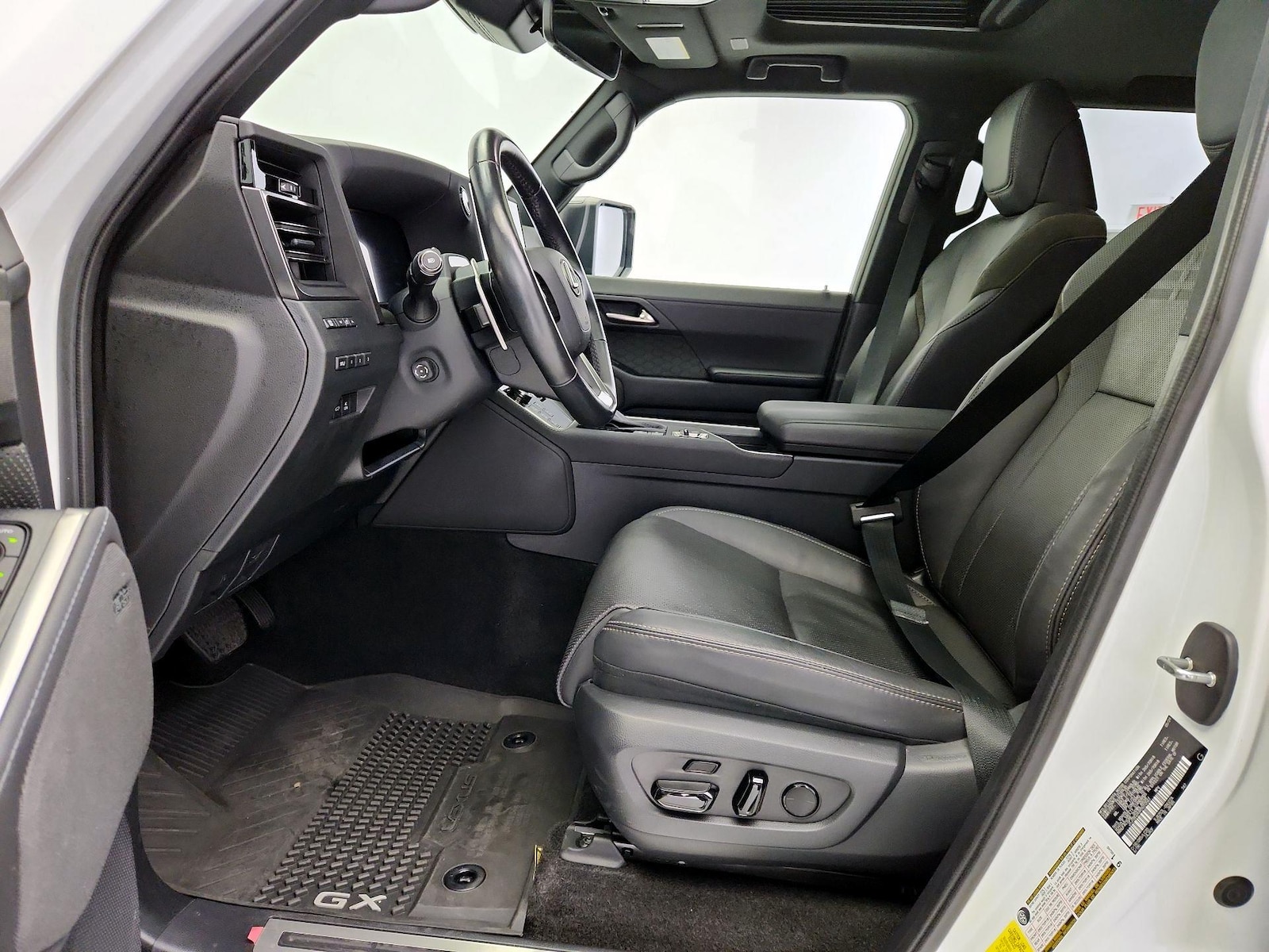 2024 Lexus GX Overtrail+ - Photo 12