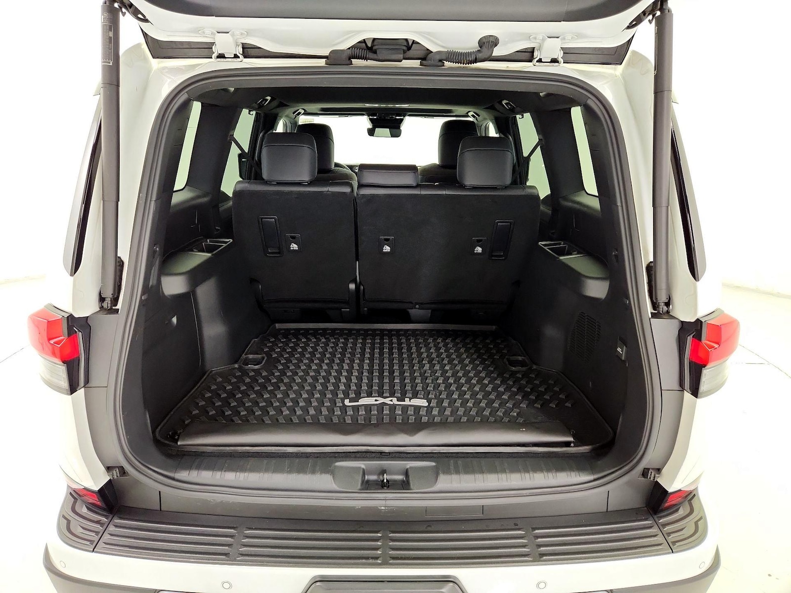 2024 Lexus GX Overtrail+ - Photo 23