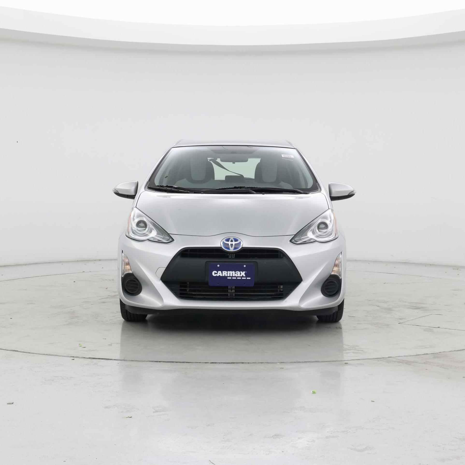 Thumbnail: 2015 Toyota Prius c - 5