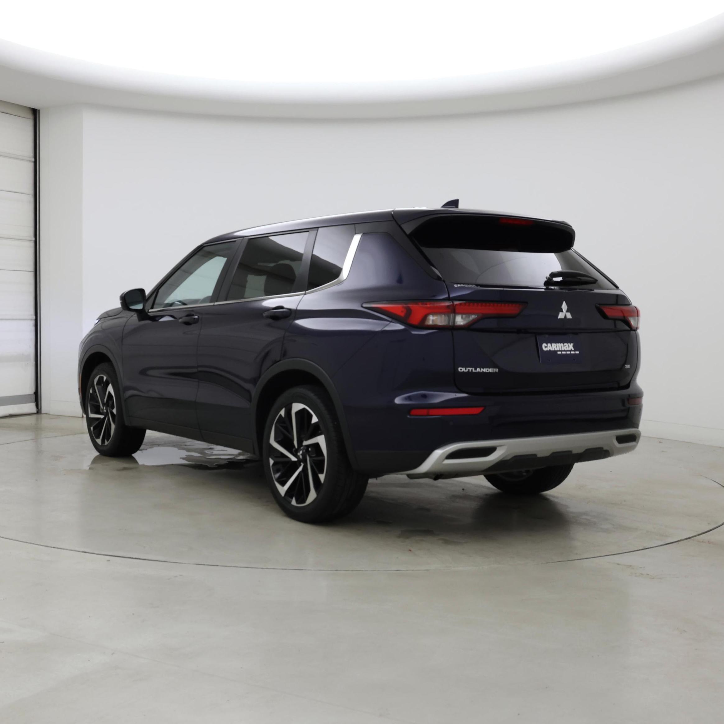 Thumbnail: 2024 Mitsubishi Outlander - 2