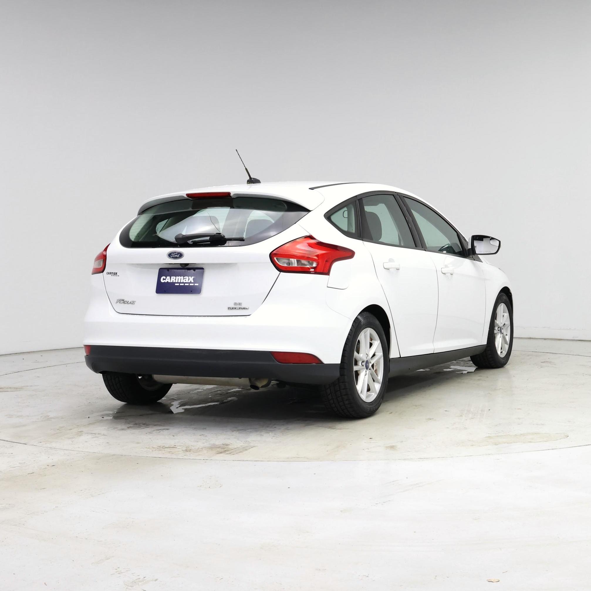 Thumbnail: 2016 Ford Focus - 8