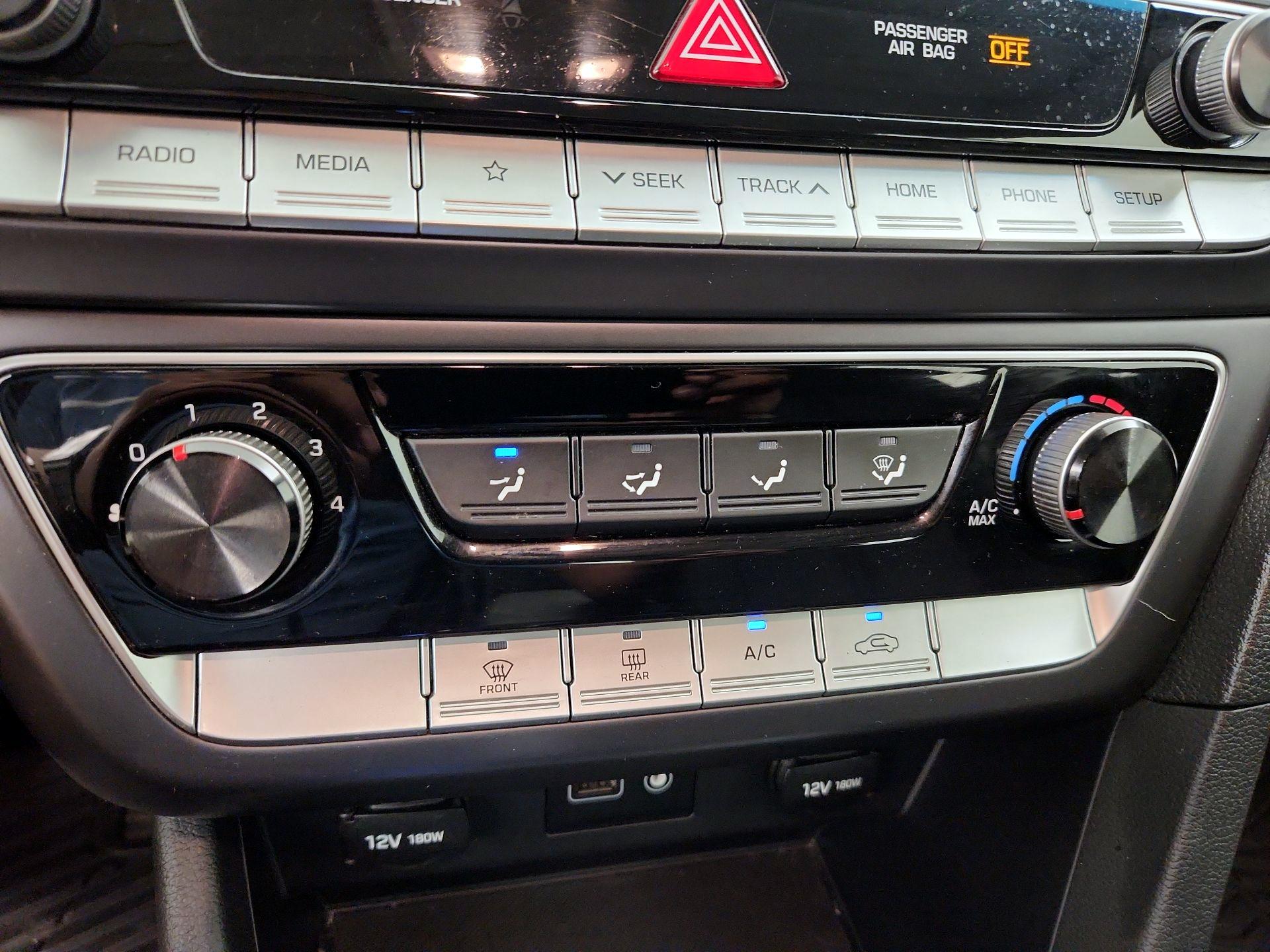 Thumbnail: 2019 Hyundai Sonata - 16
