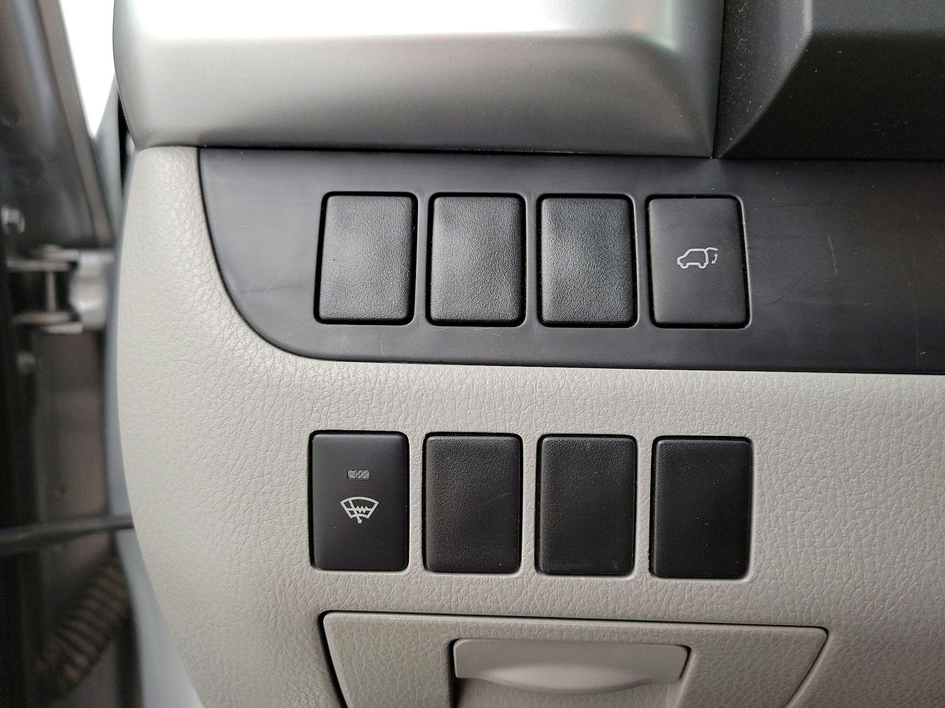 Thumbnail: 2015 Toyota Highlander - 13