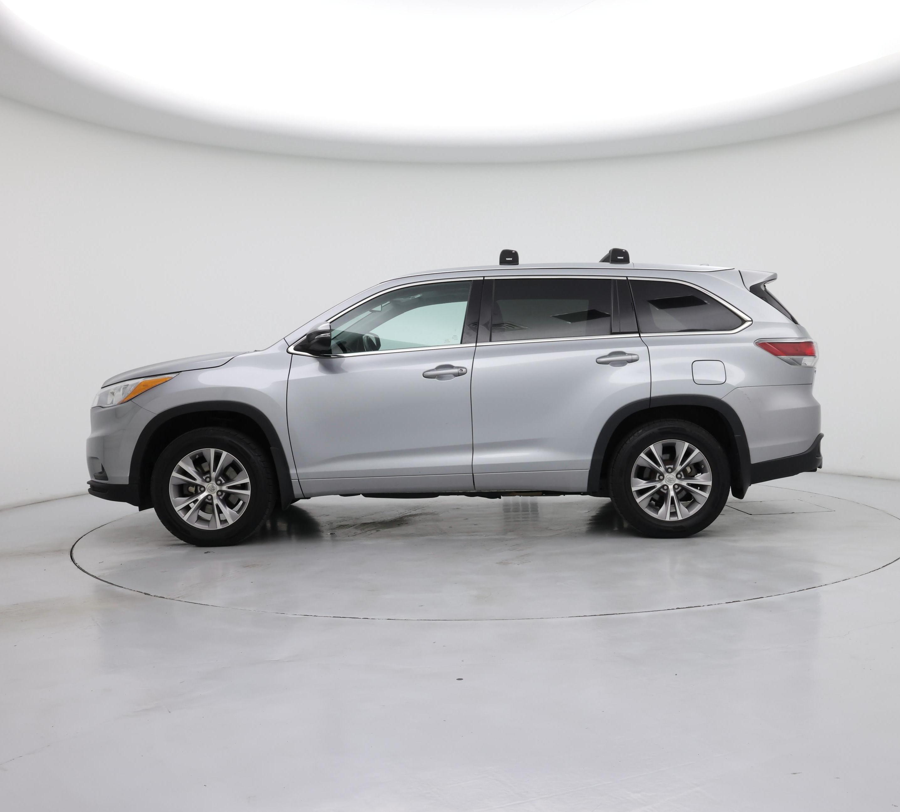 Thumbnail: 2015 Toyota Highlander - 3