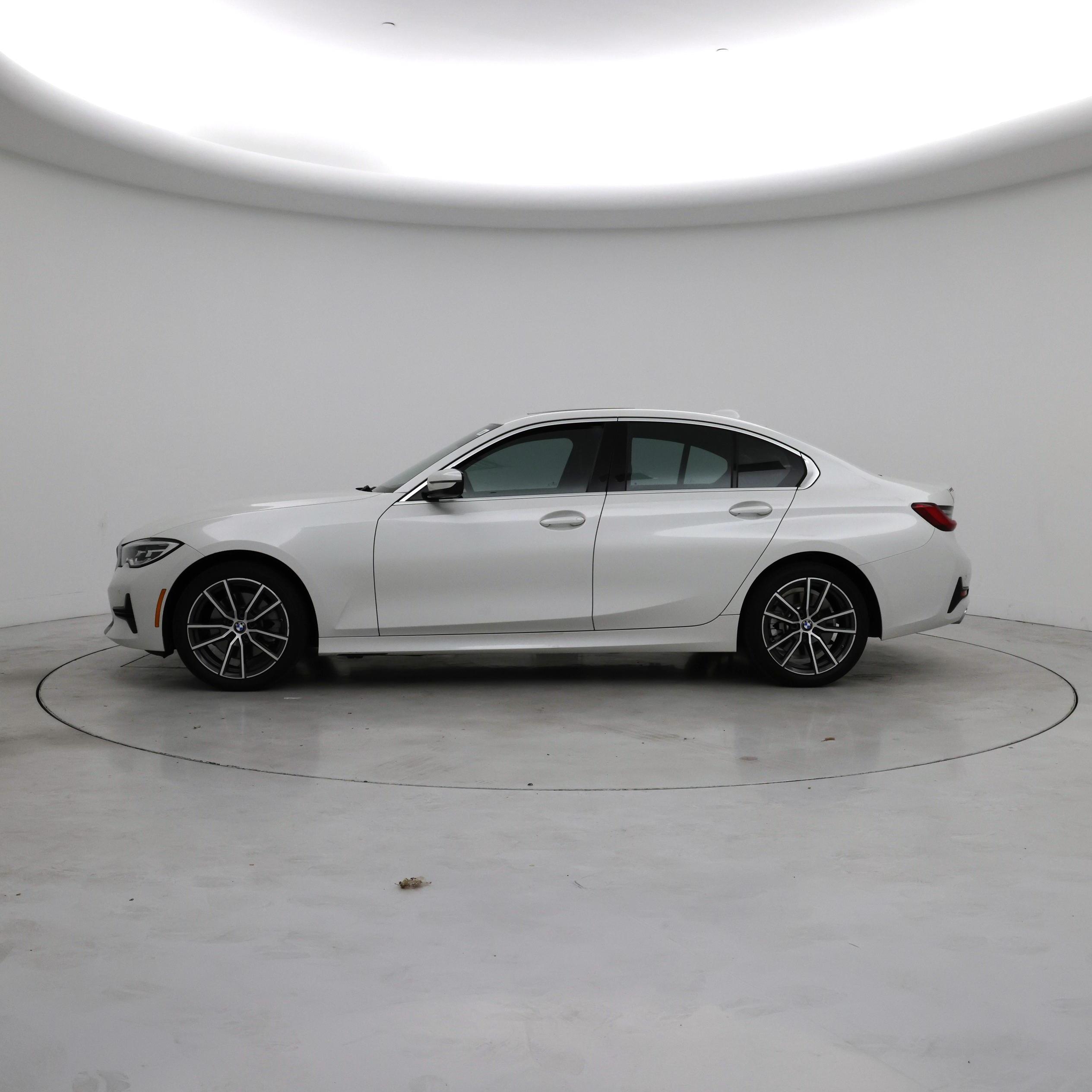 Thumbnail: 2020 BMW 3 Series - 3
