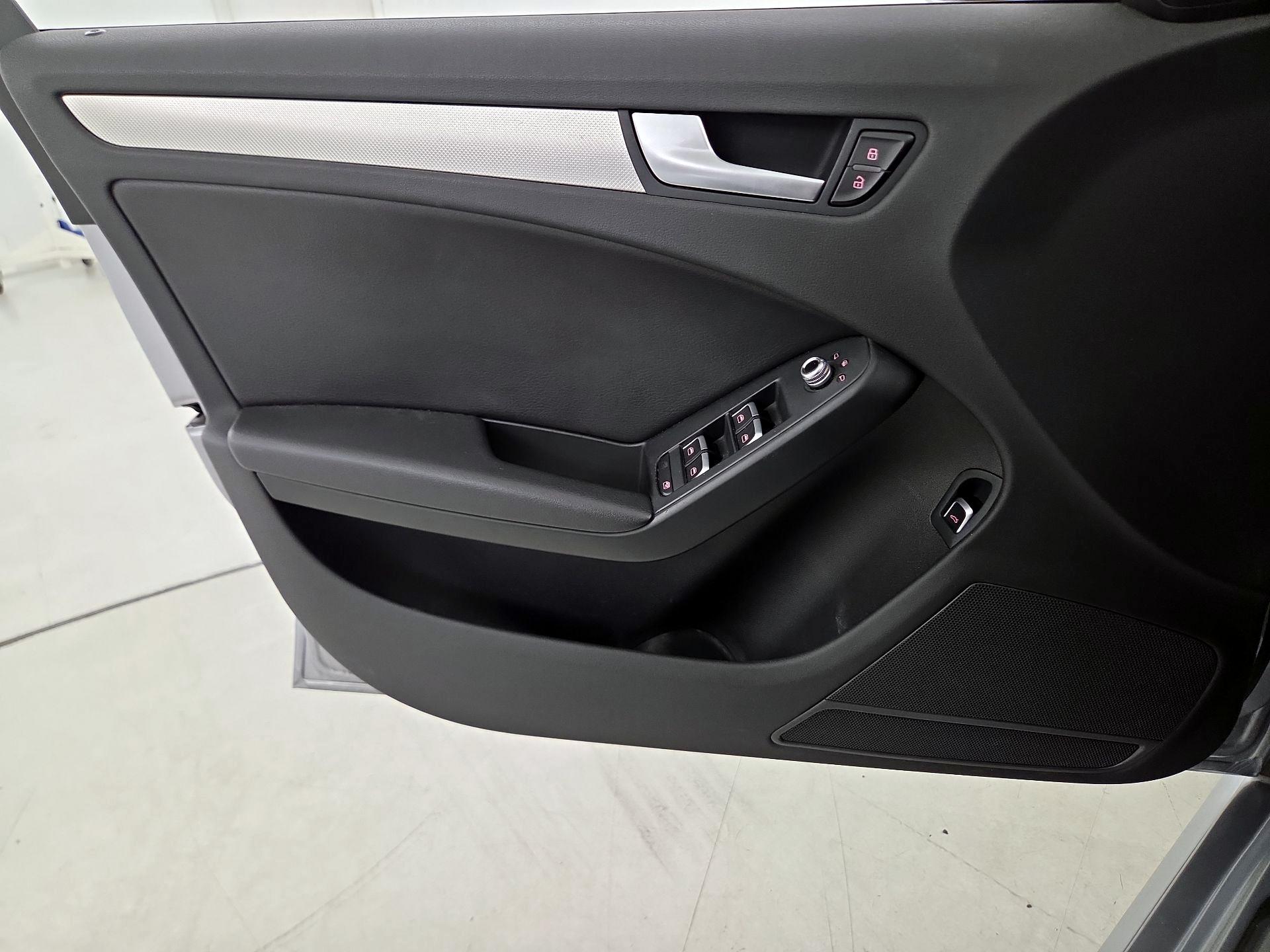Thumbnail: 2016 Audi A4 - 12