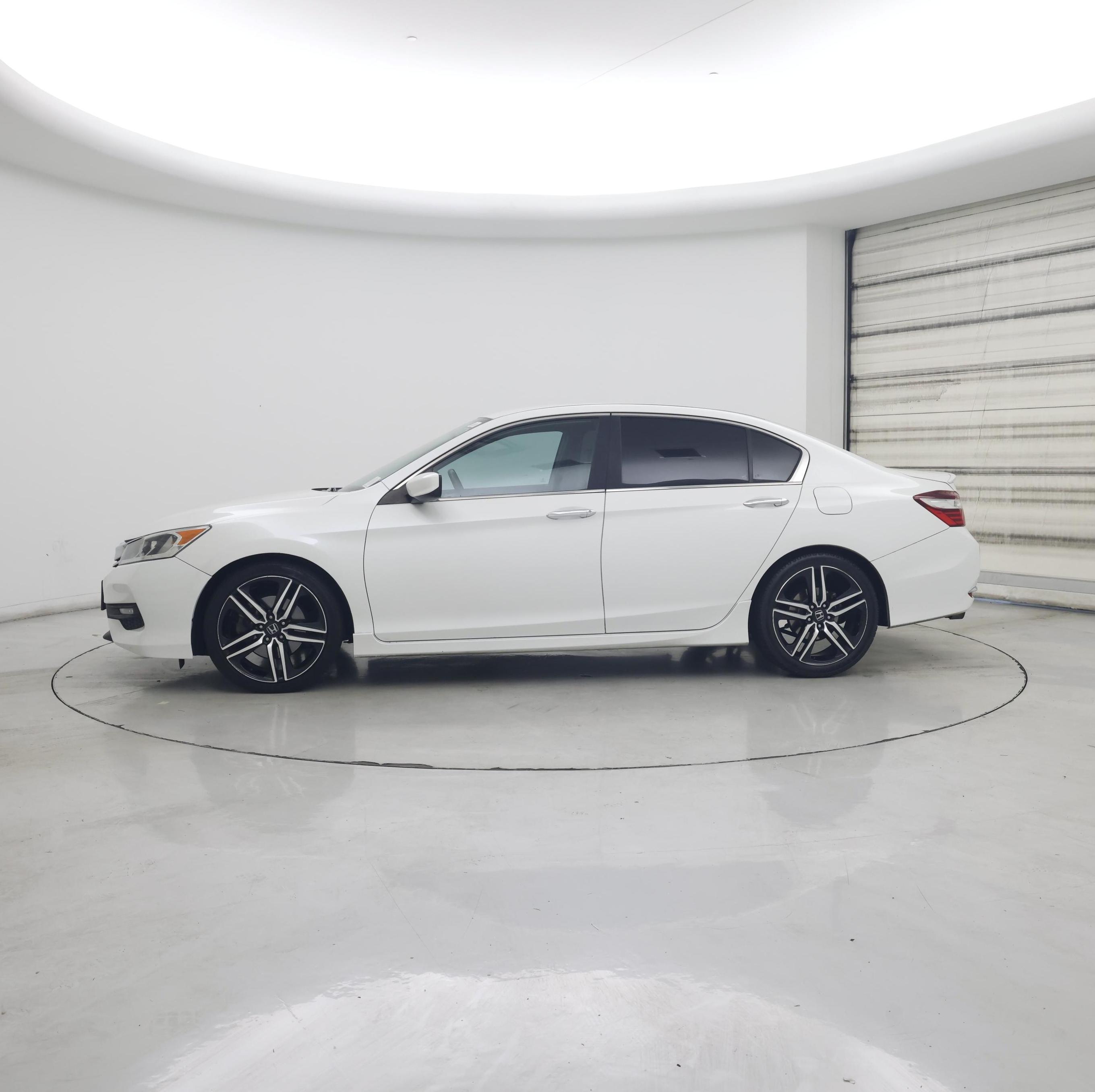 Thumbnail: 2017 Honda Accord - 3
