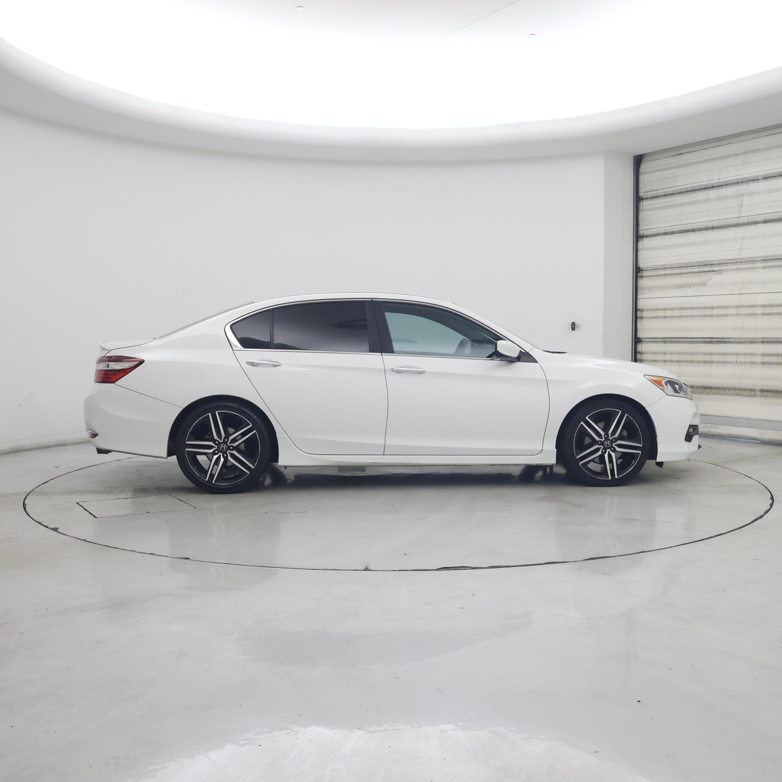 Thumbnail: 2017 Honda Accord - 7
