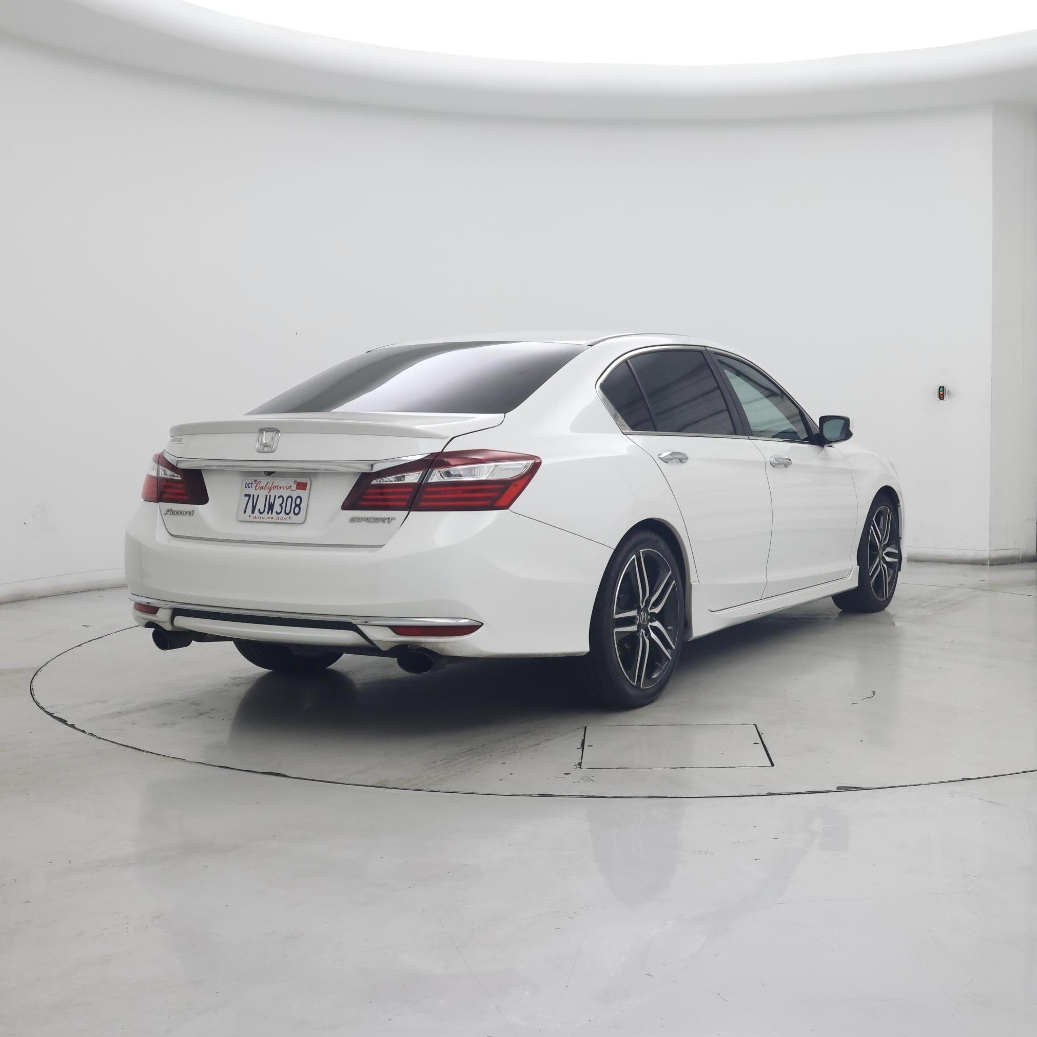 Thumbnail: 2017 Honda Accord - 8