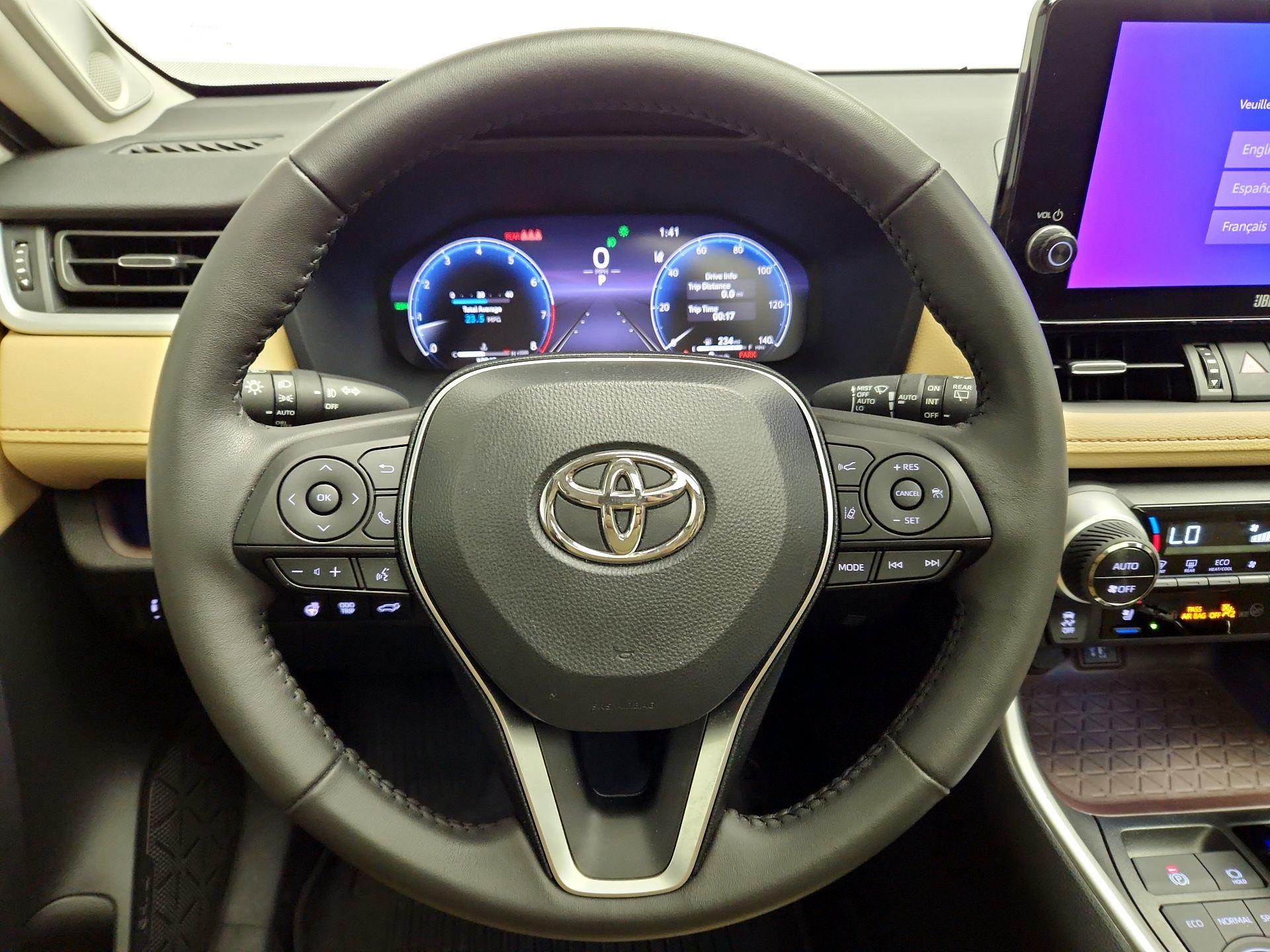 Thumbnail: 2025 Toyota RAV4 - 10