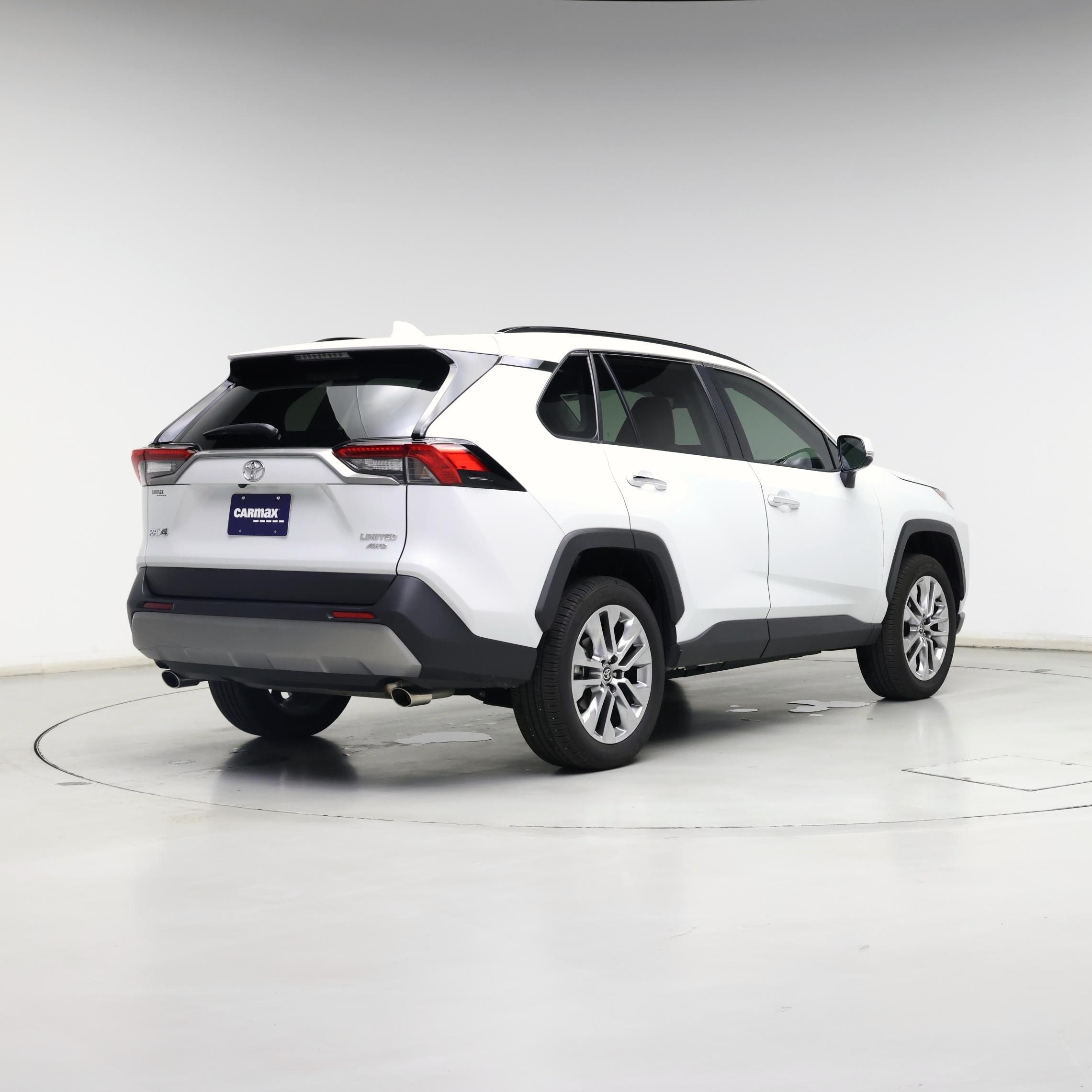 Thumbnail: 2025 Toyota RAV4 - 8