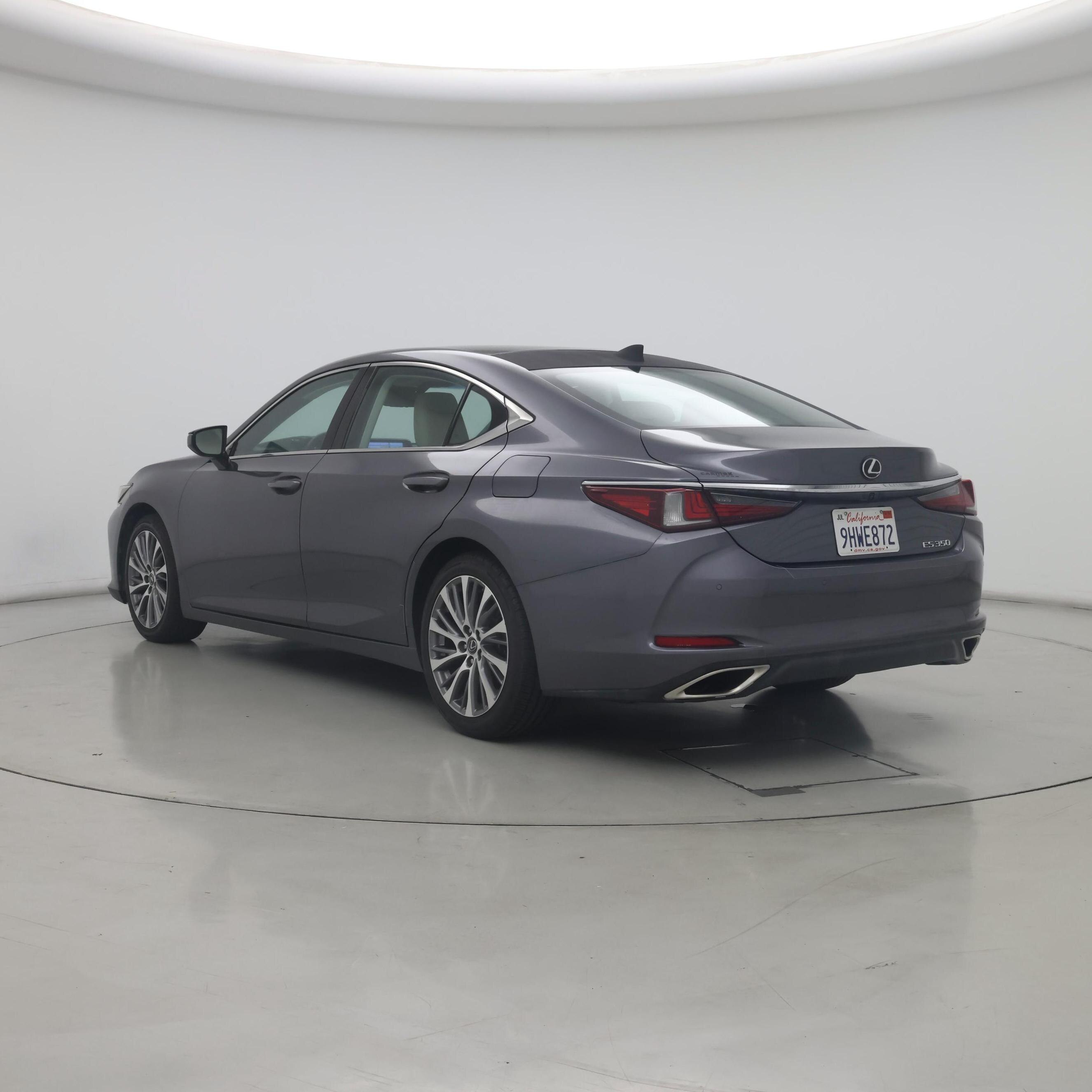 Thumbnail: 2019 Lexus ES - 2