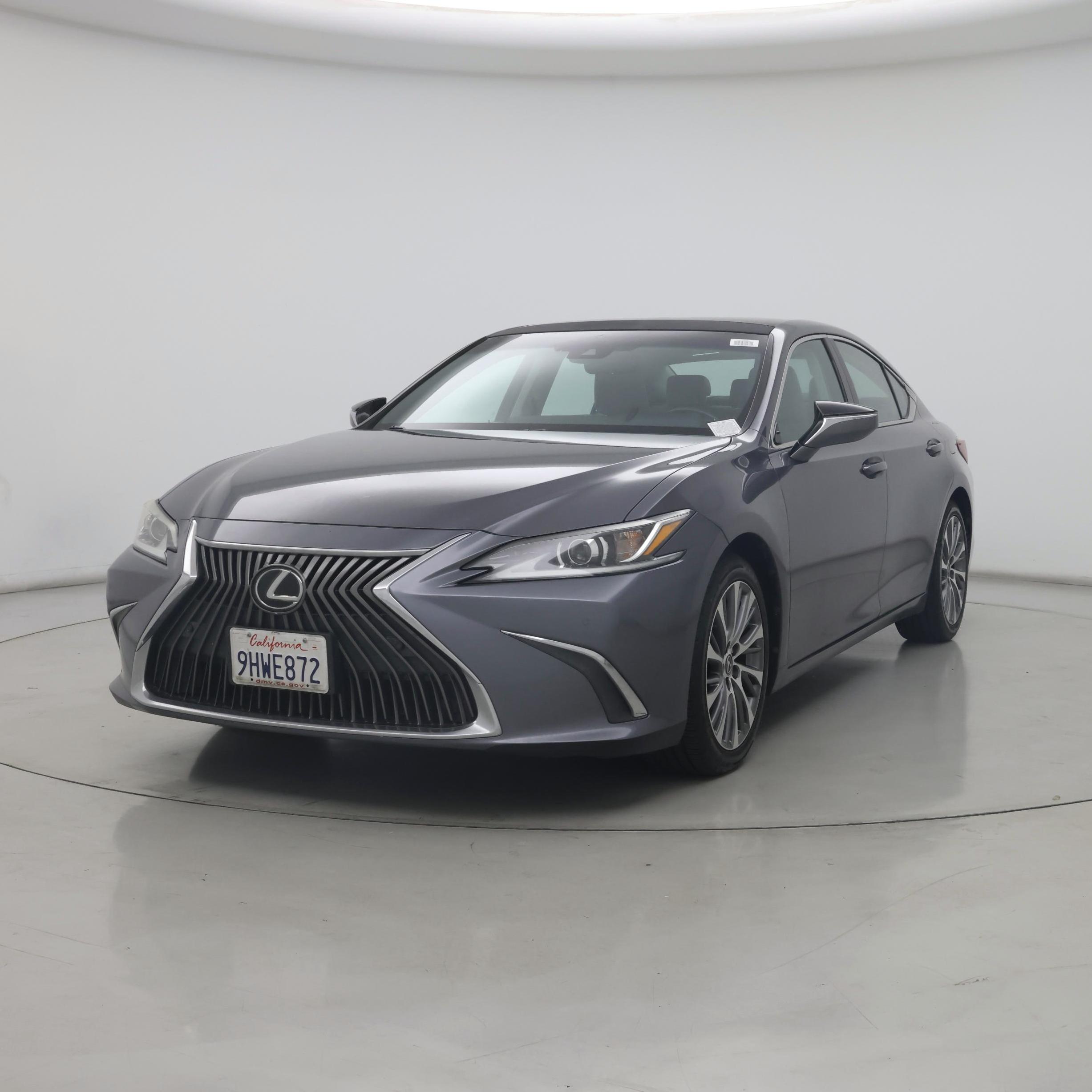 Thumbnail: 2019 Lexus ES - 4