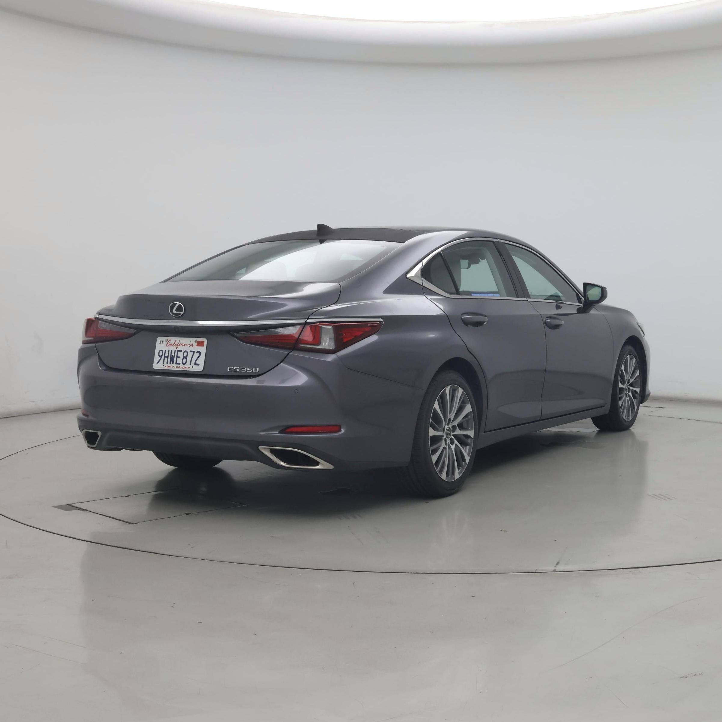 Thumbnail: 2019 Lexus ES - 8