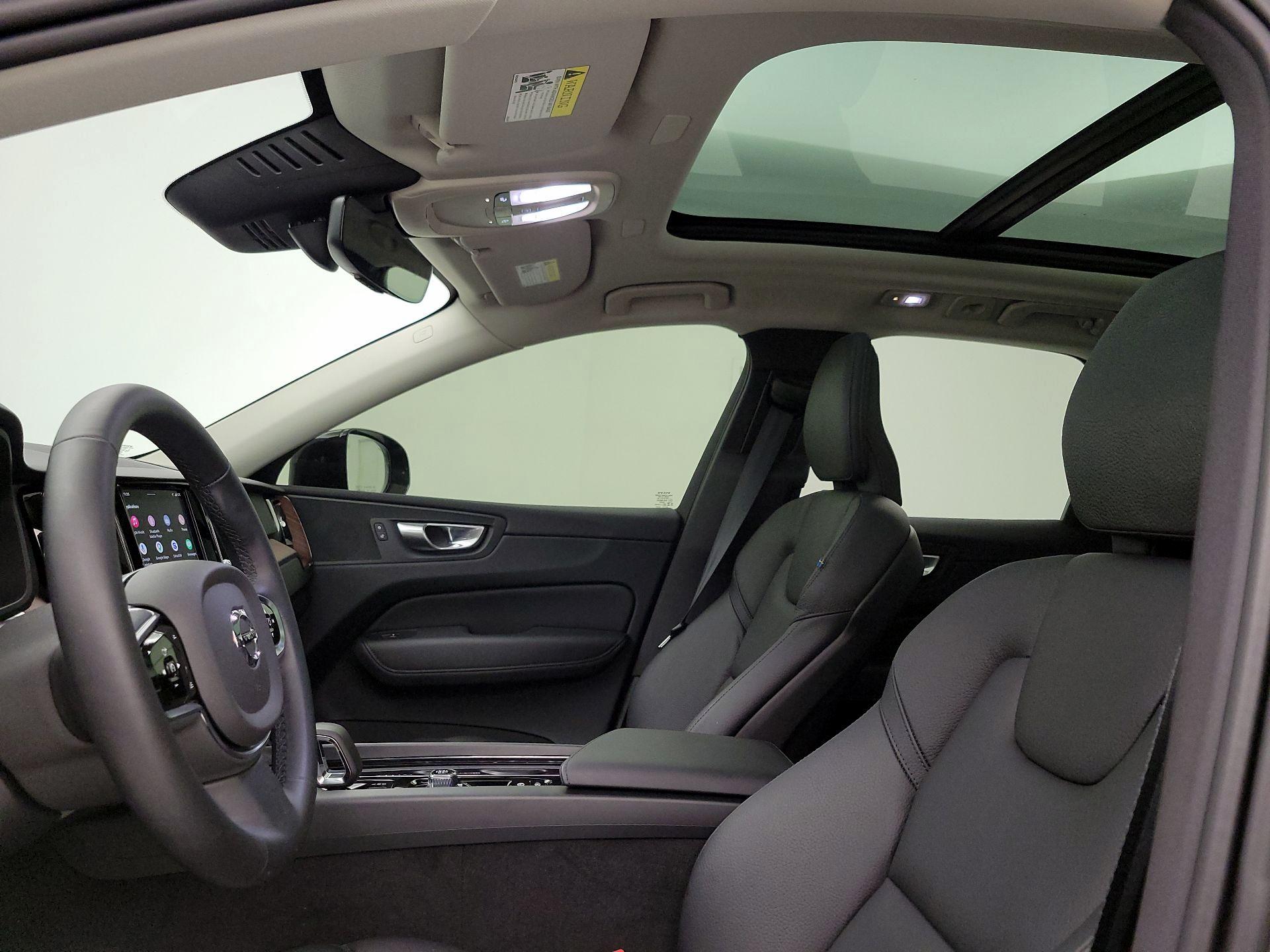 Thumbnail: 2024 Volvo XC60 - 18