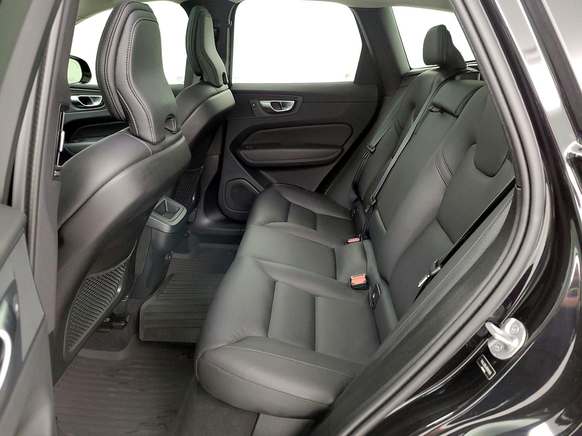 Thumbnail: 2024 Volvo XC60 - 19