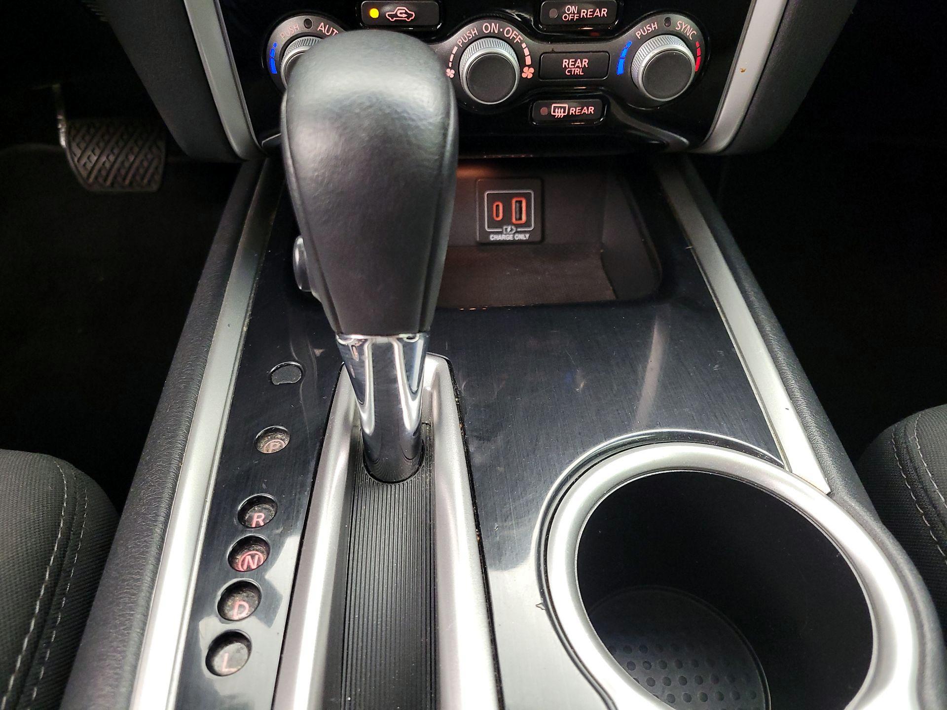 Thumbnail: 2020 Nissan Pathfinder - 17