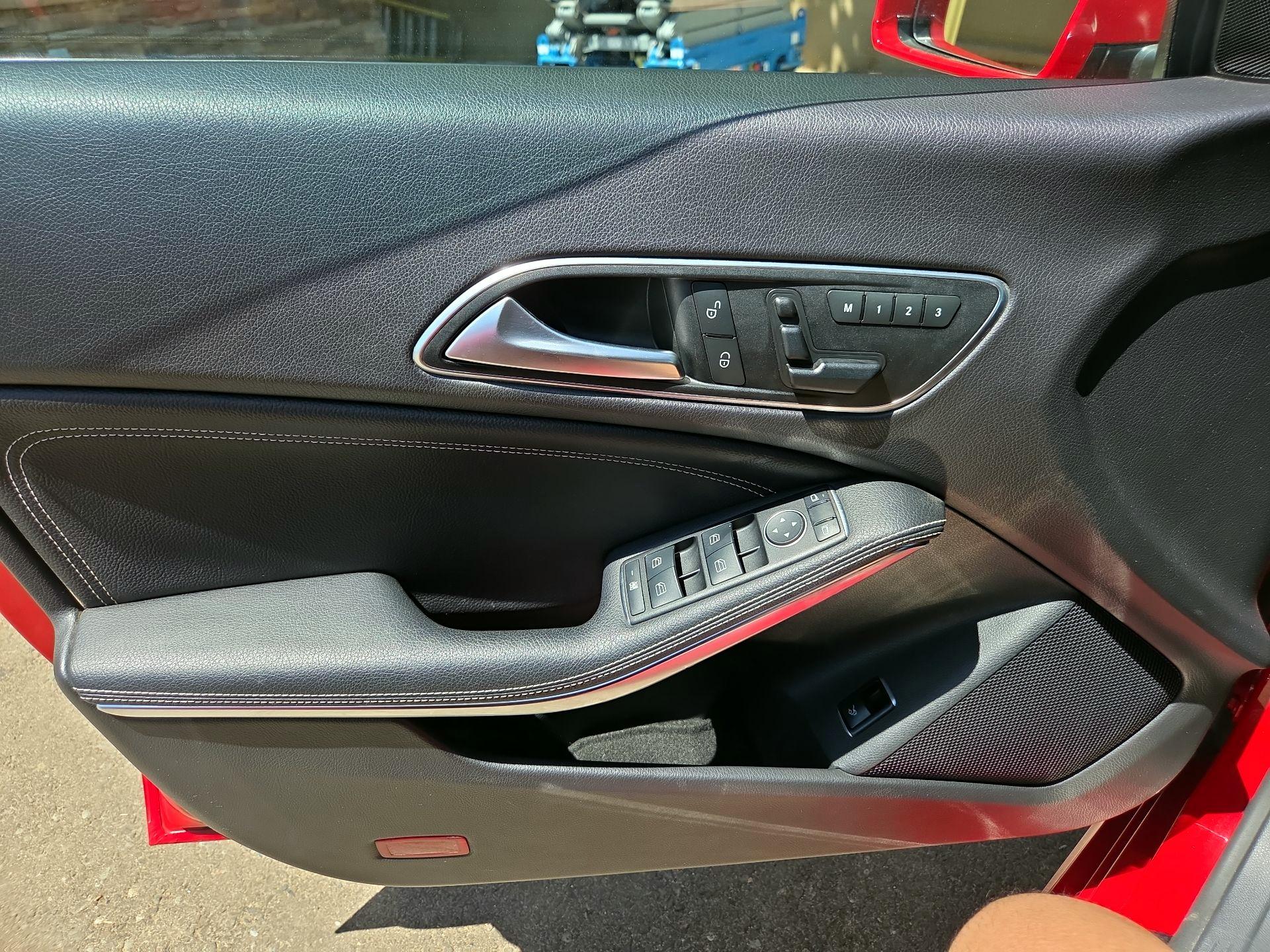 Thumbnail: 2015 Mercedes-Benz CLA - 10
