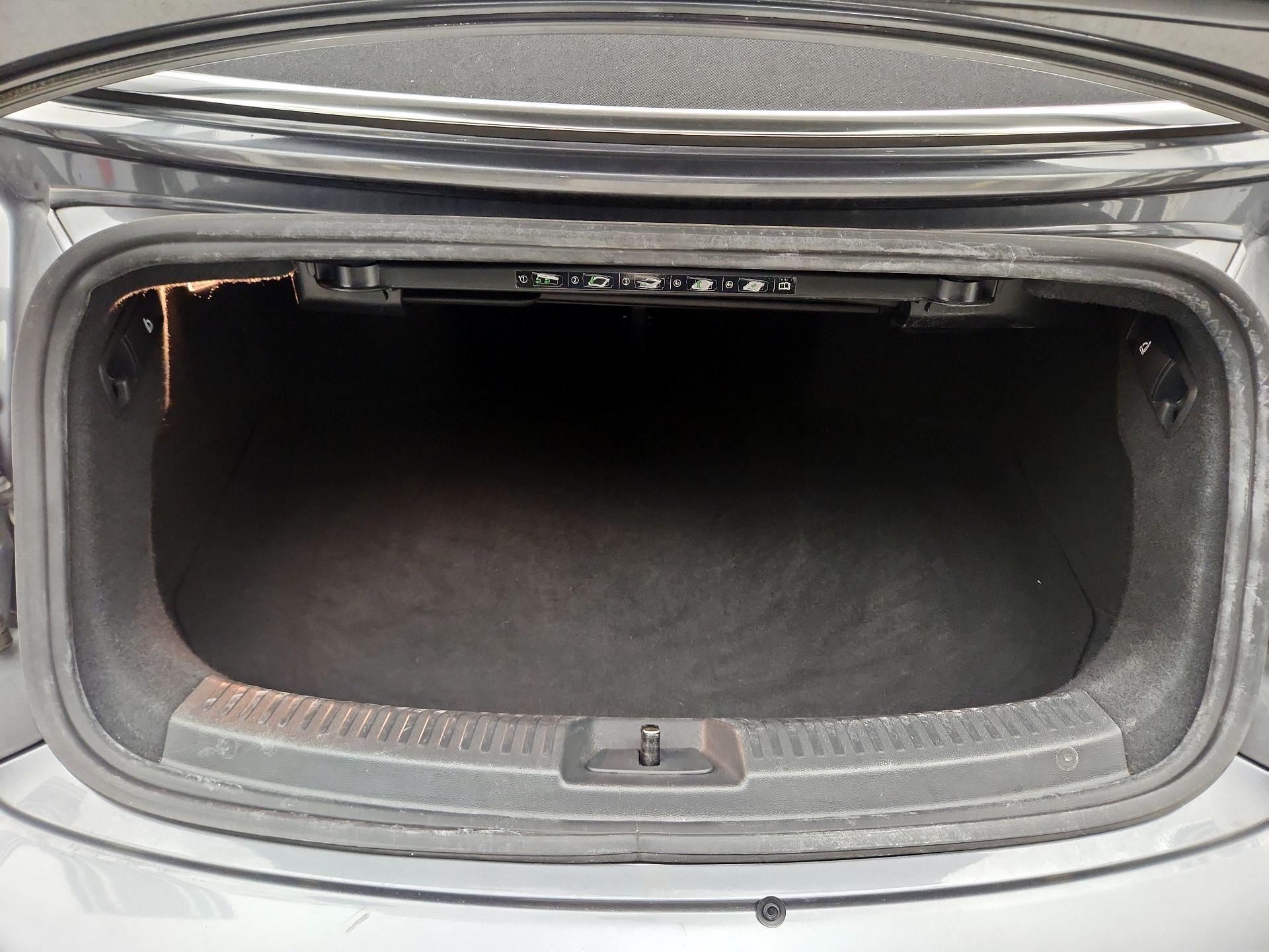 Thumbnail: 2015 Volkswagen Beetle - 19