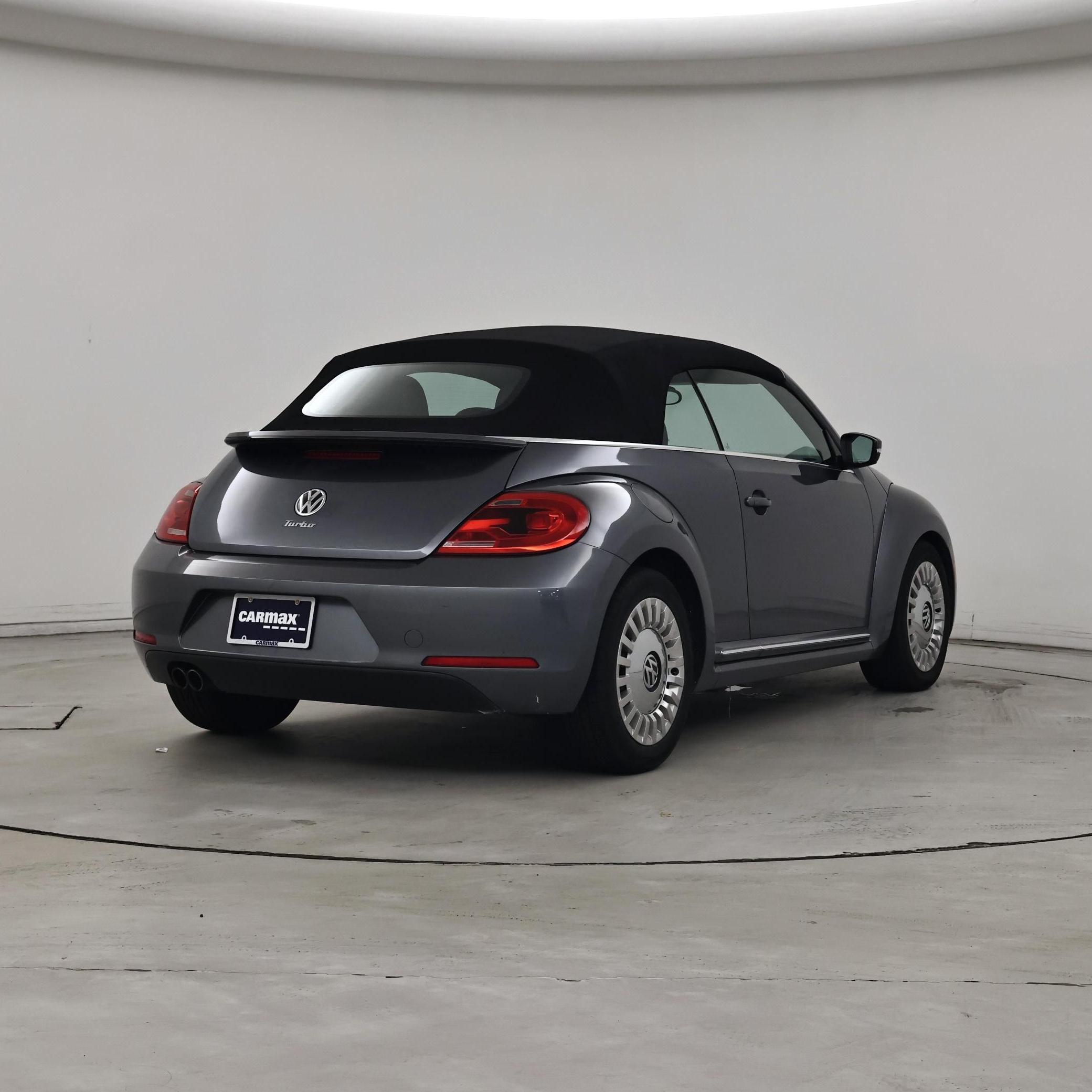Thumbnail: 2015 Volkswagen Beetle - 8
