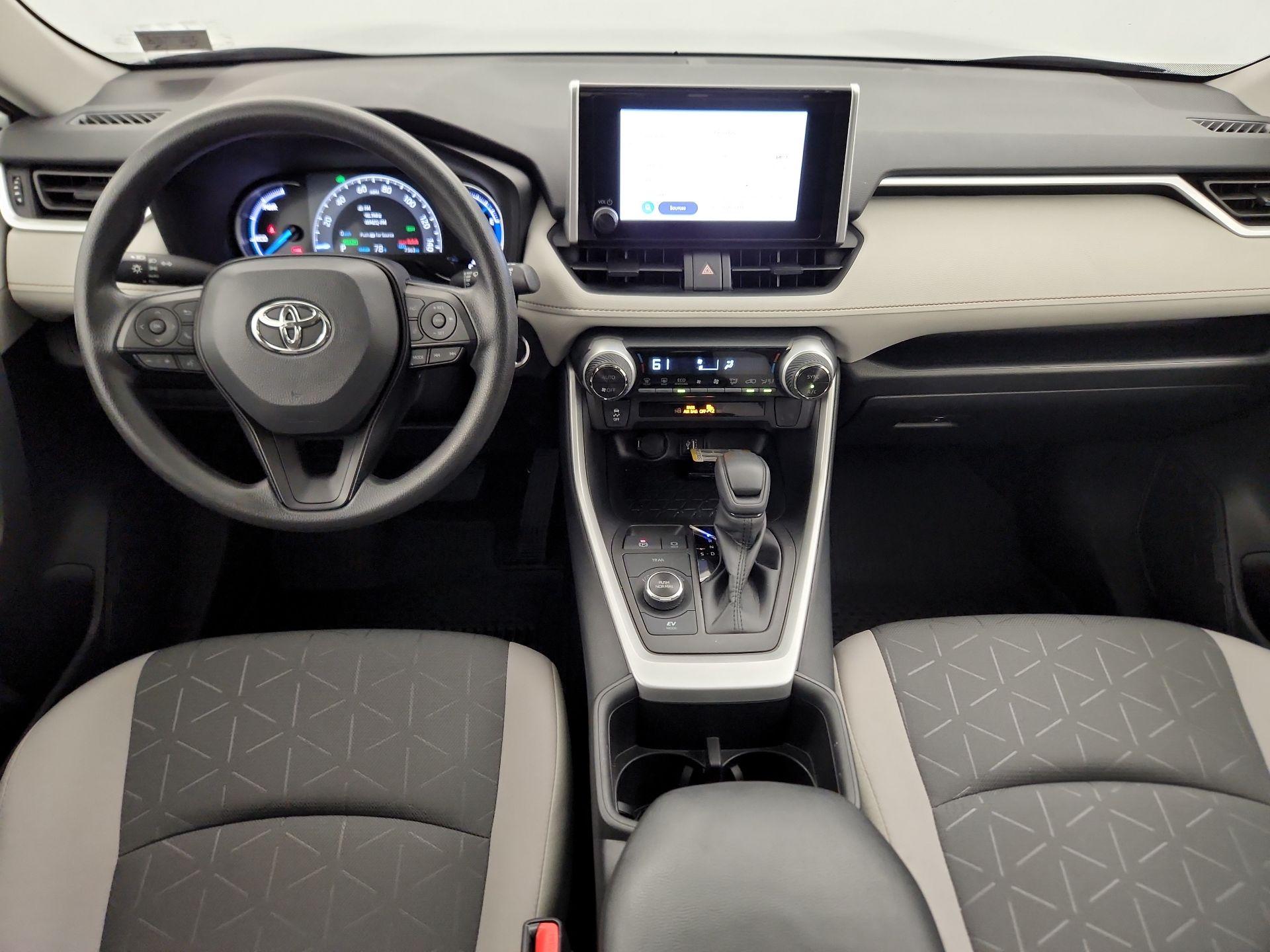 Thumbnail: 2025 Toyota RAV4 - 9