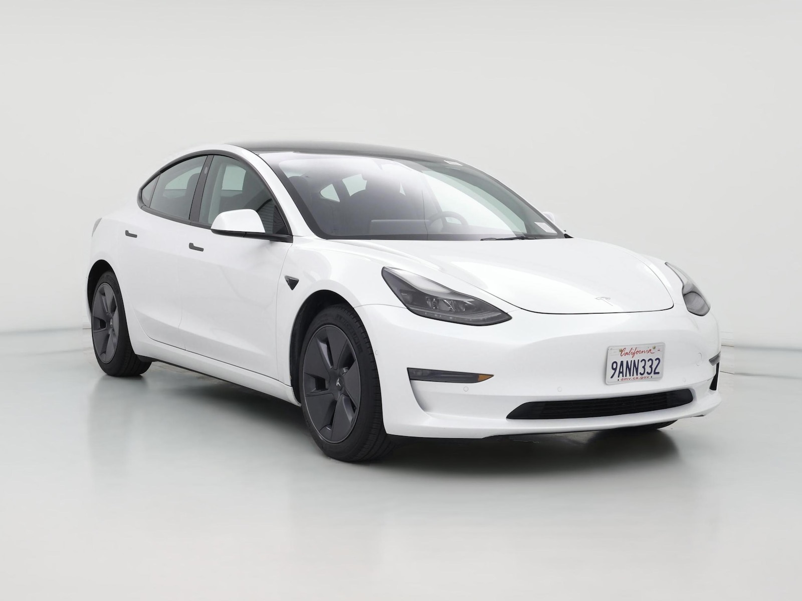 2022 Tesla Model 3 Long Range - Photo 1