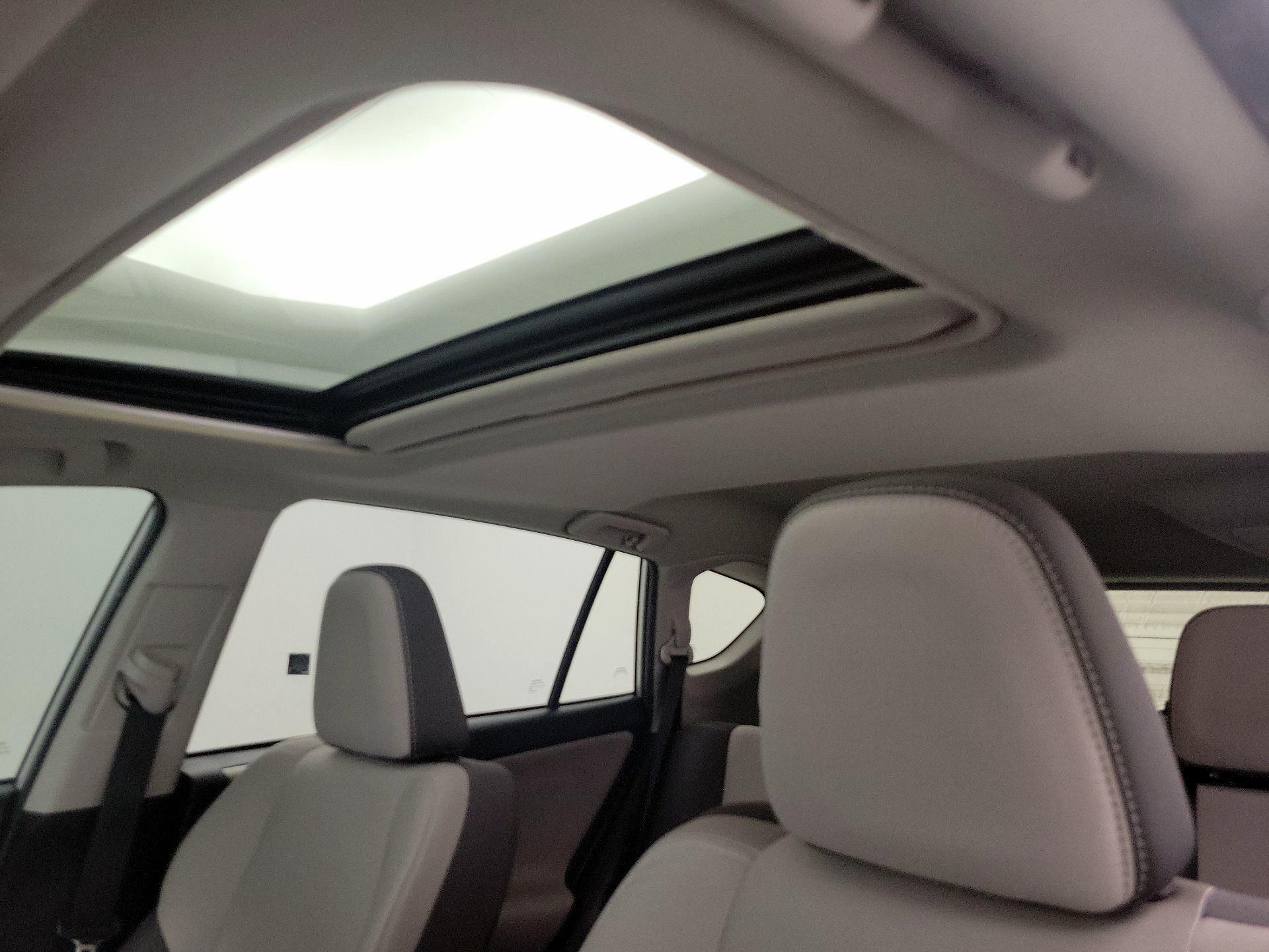 Thumbnail: 2014 Toyota RAV4 - 20