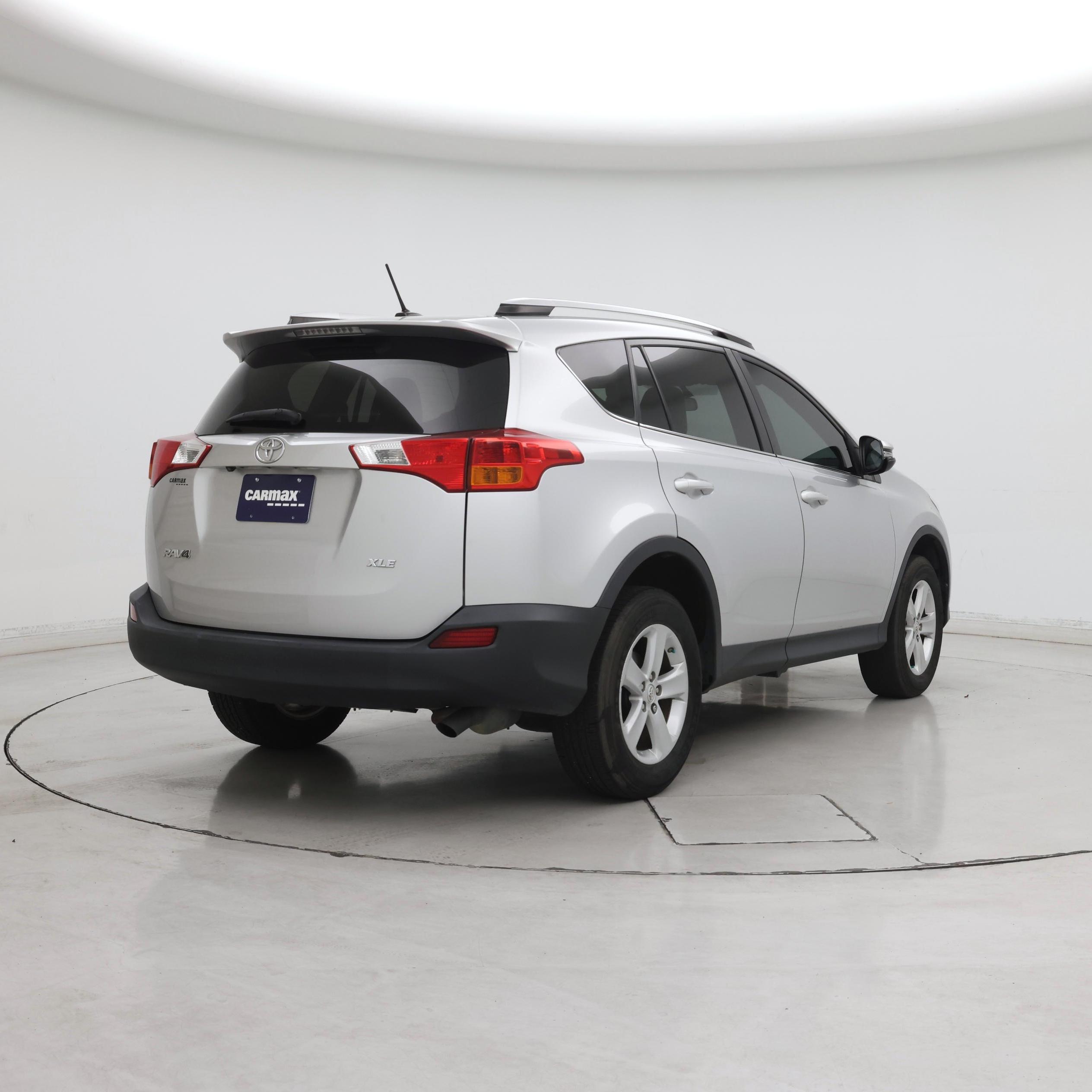 Thumbnail: 2014 Toyota RAV4 - 8