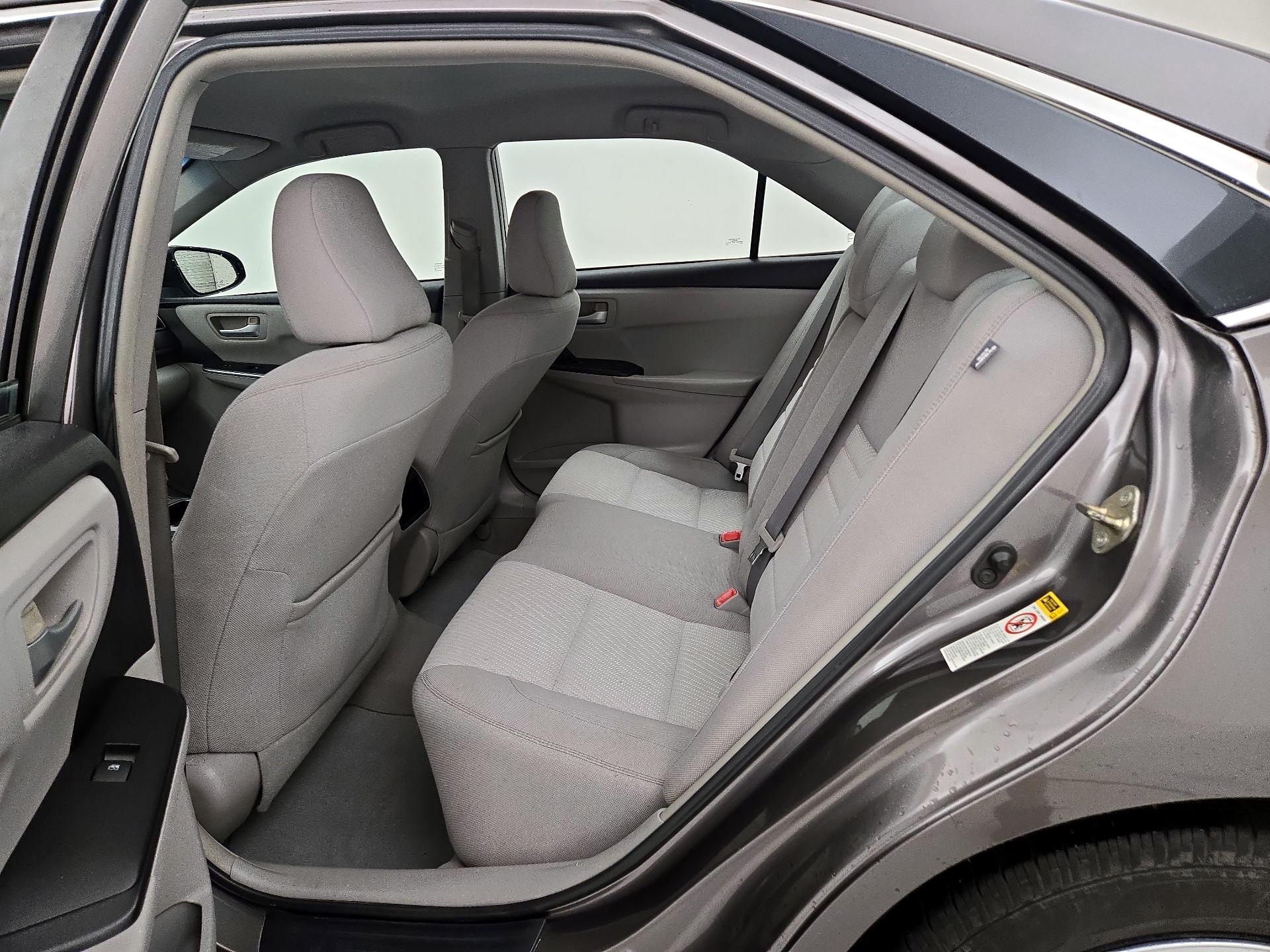 Thumbnail: 2015 Toyota Camry - 19