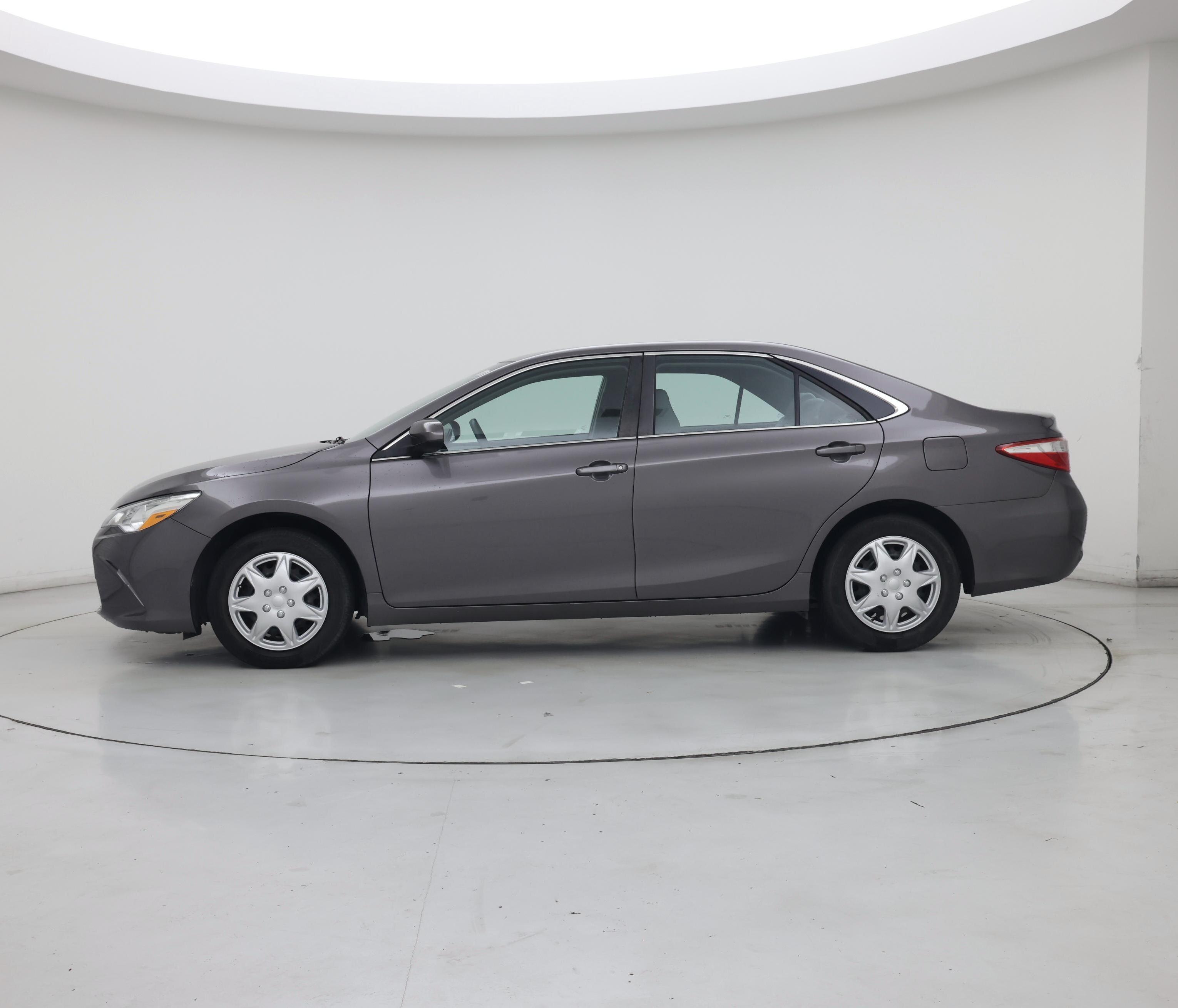 Thumbnail: 2015 Toyota Camry - 3