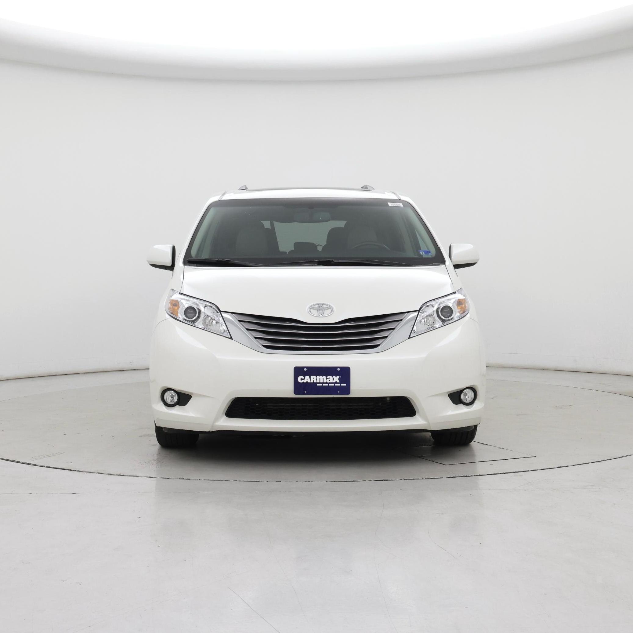 Thumbnail: 2017 Toyota Sienna - 5