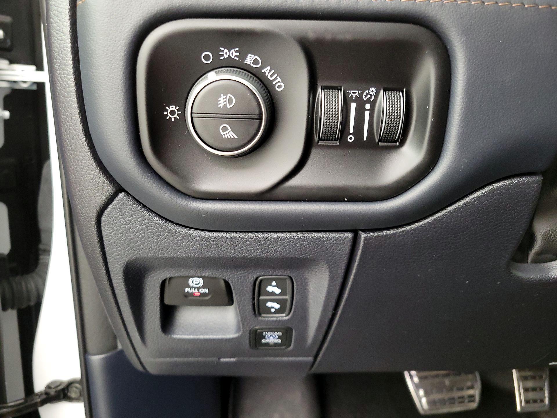 Thumbnail: 2025 RAM 1500 - 13