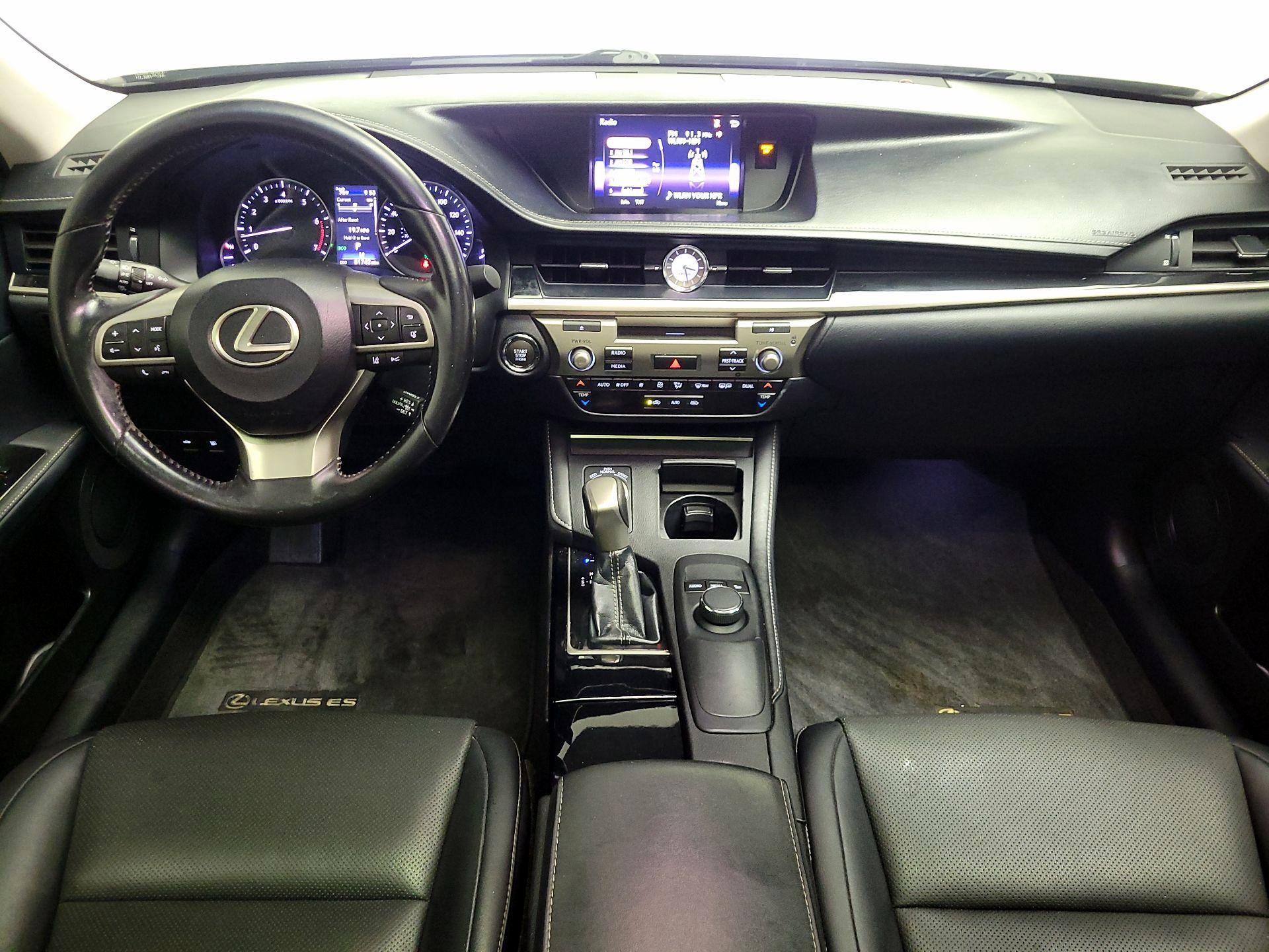 Thumbnail: 2017 Lexus ES - 9