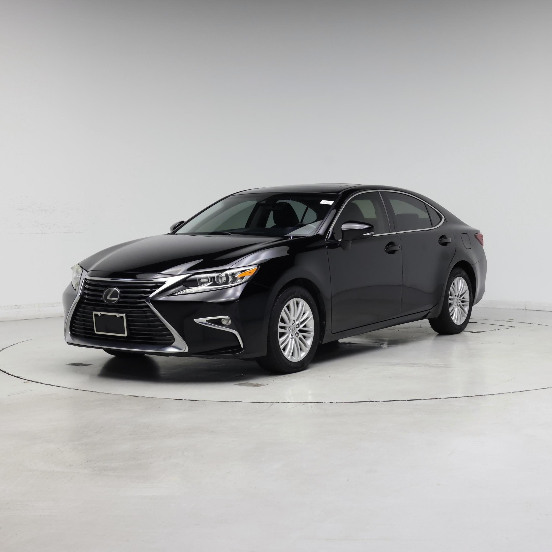 Thumbnail: 2017 Lexus ES - 4