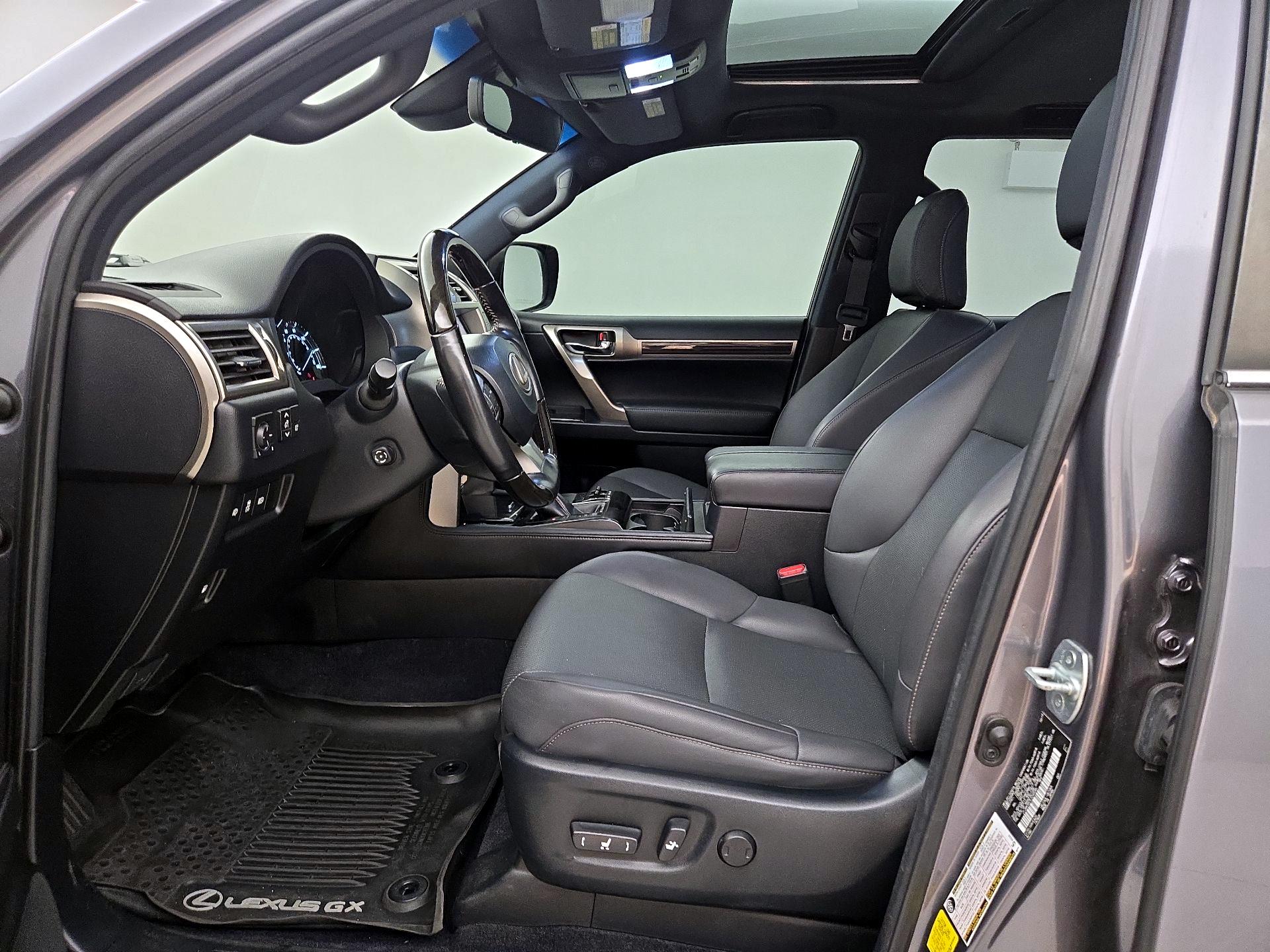 Thumbnail: 2020 Lexus GX - 11