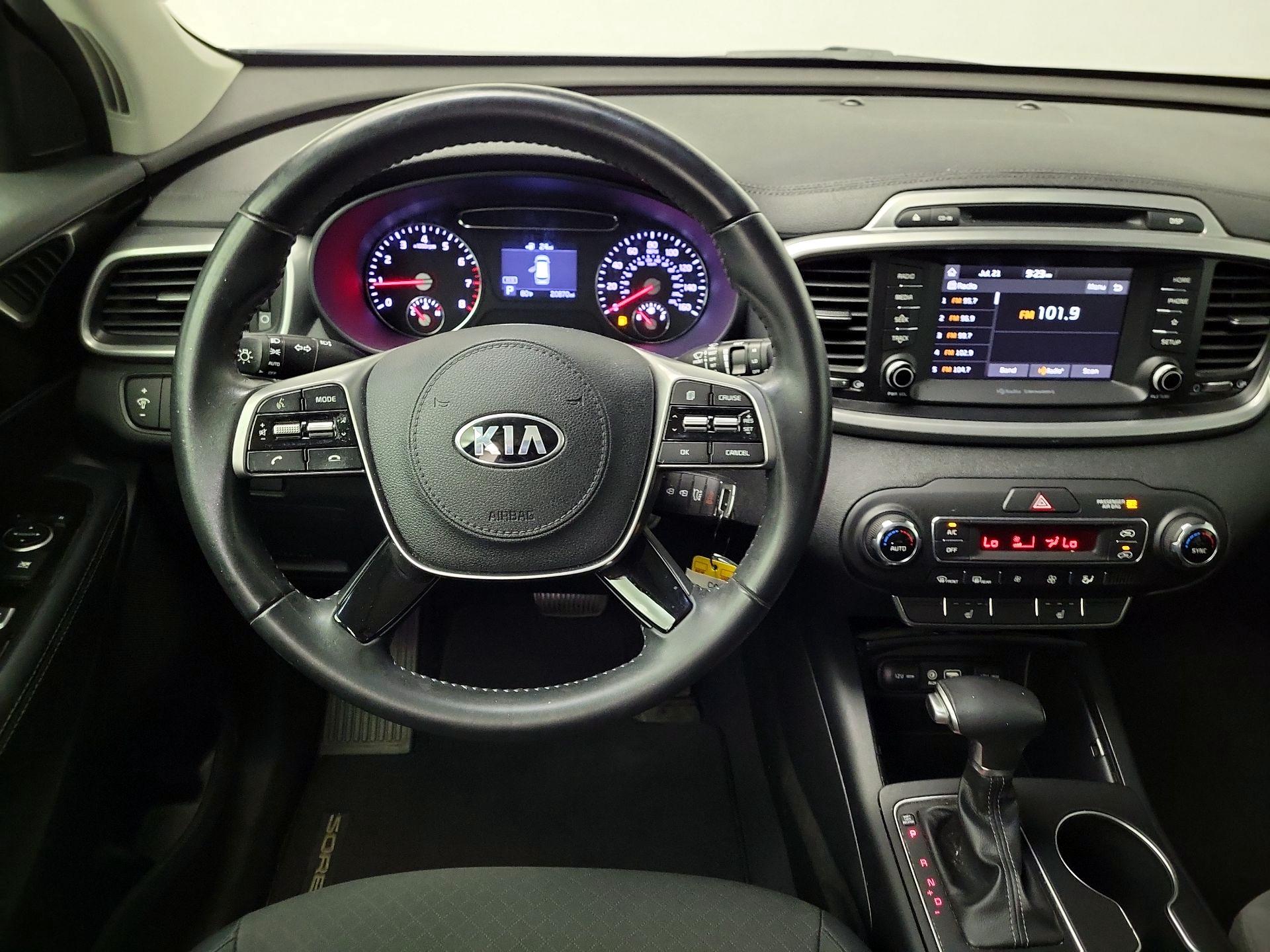 Thumbnail: 2019 Kia Sorento - 10