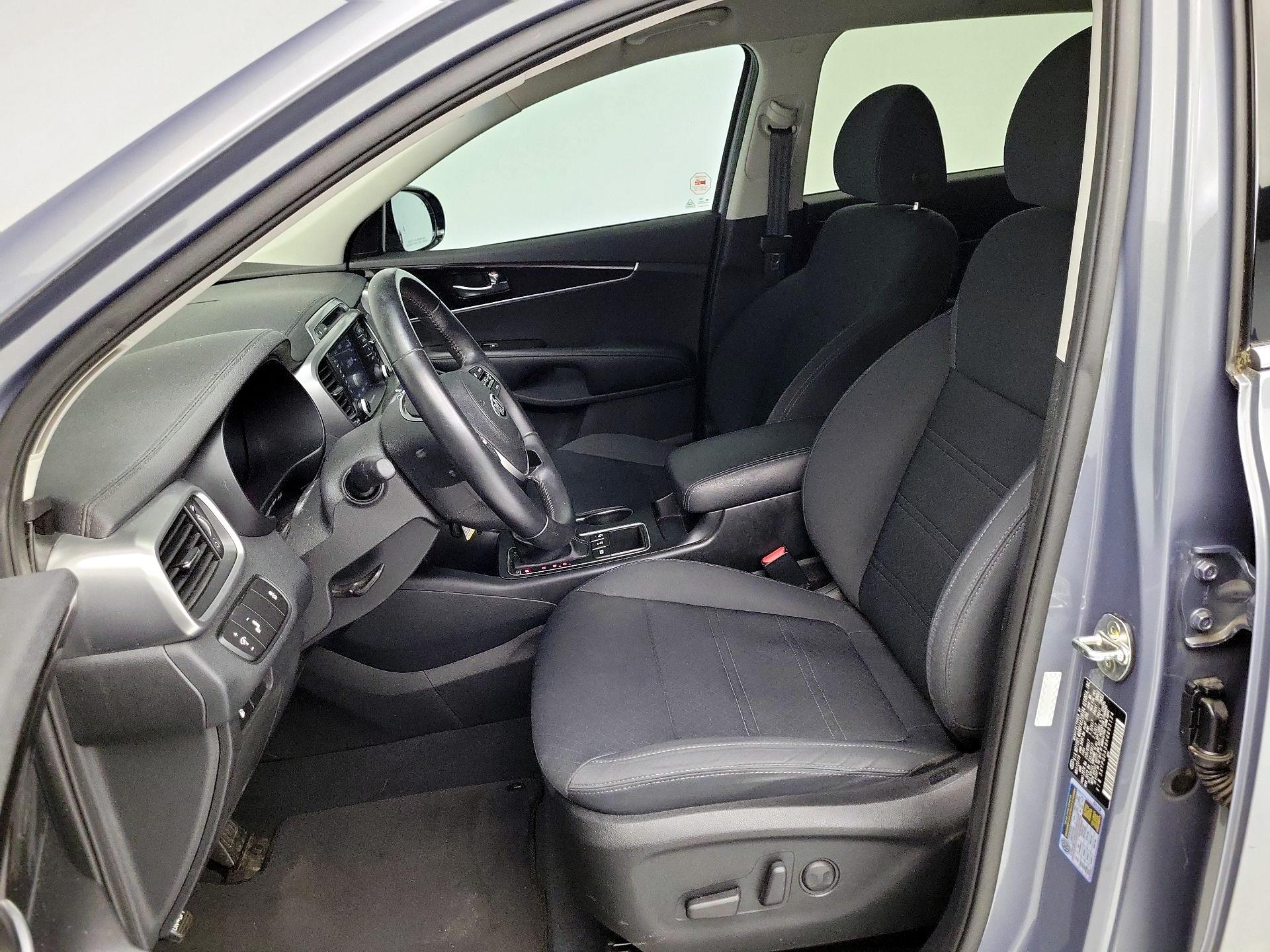 Thumbnail: 2019 Kia Sorento - 11