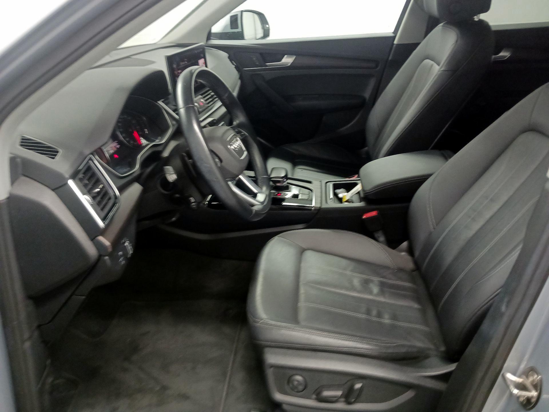 Thumbnail: 2021 Audi Q5 - 11